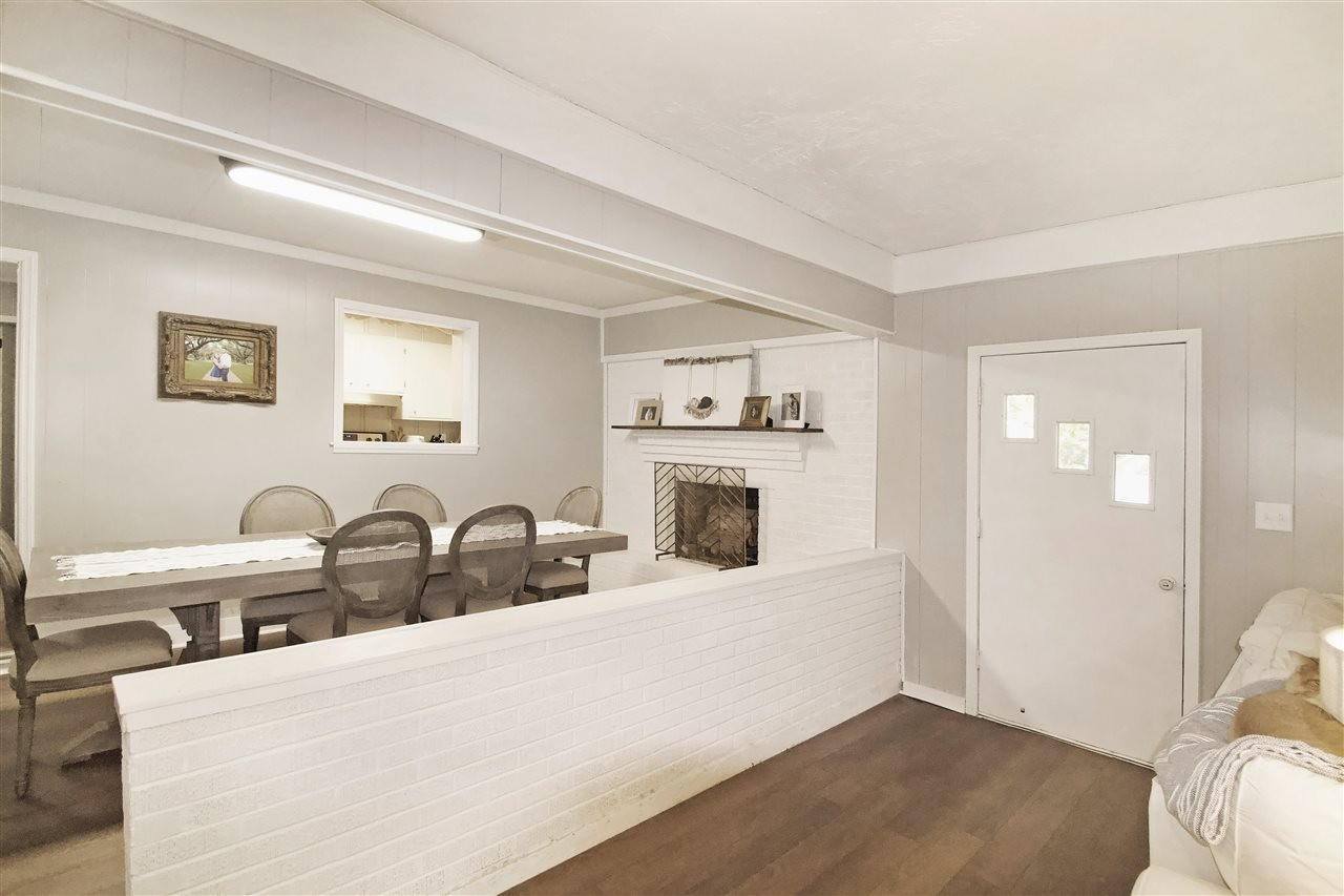 301 N Church Street Property Photo 15