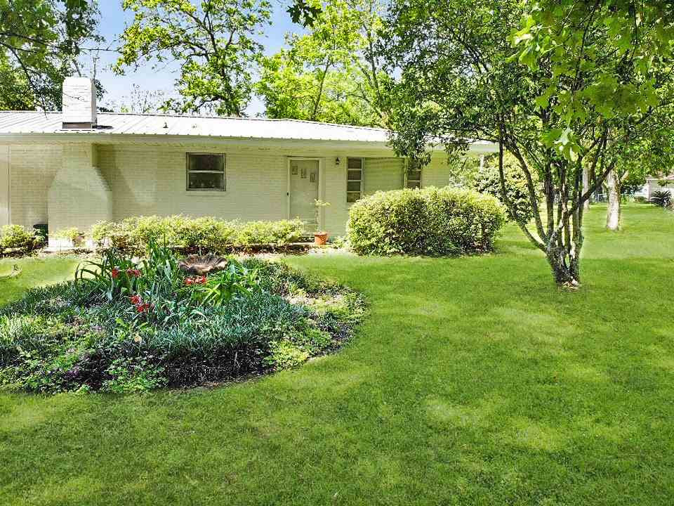 301 N Church Street Property Photo 29