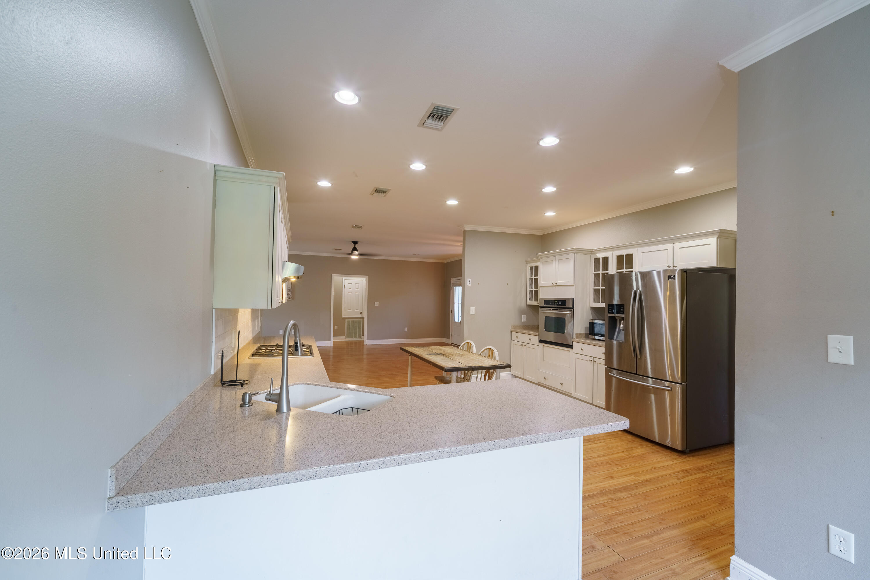 600 Highland Drive Property Photo 11