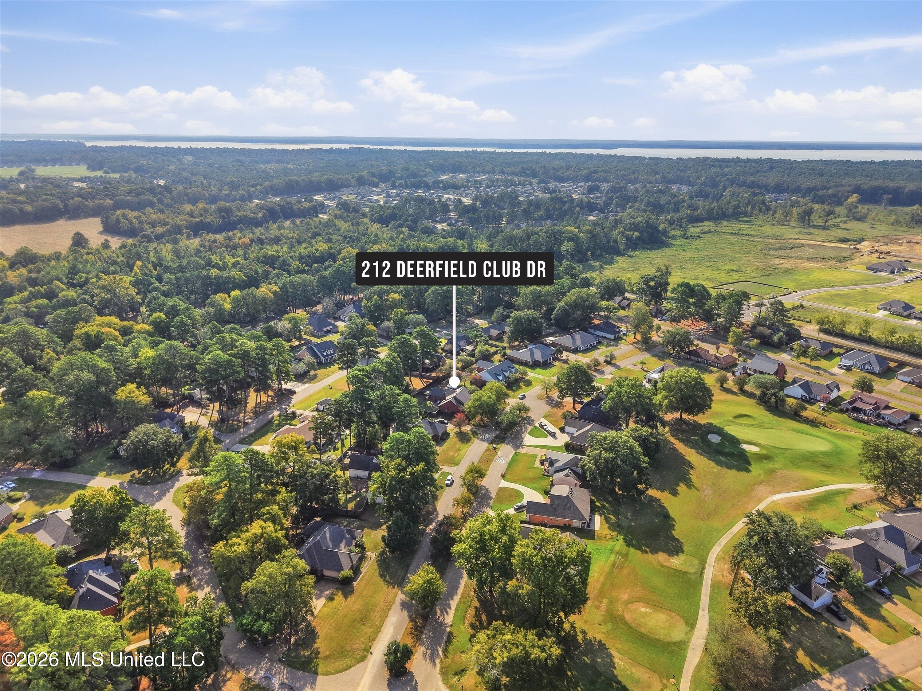 212 Deerfield Club Drive Property Photo 6