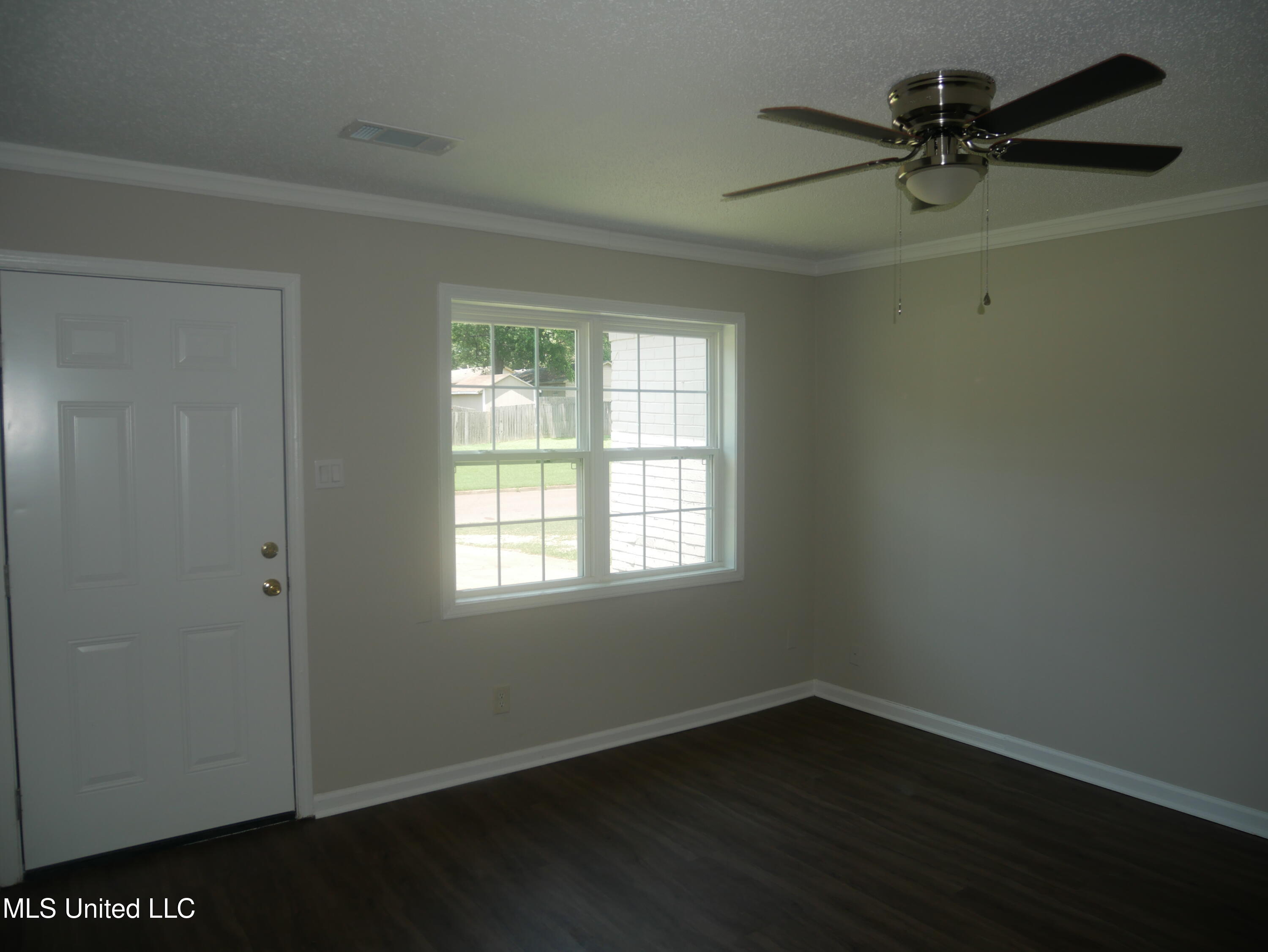 2011 Coral Hills Drive Property Photo 9