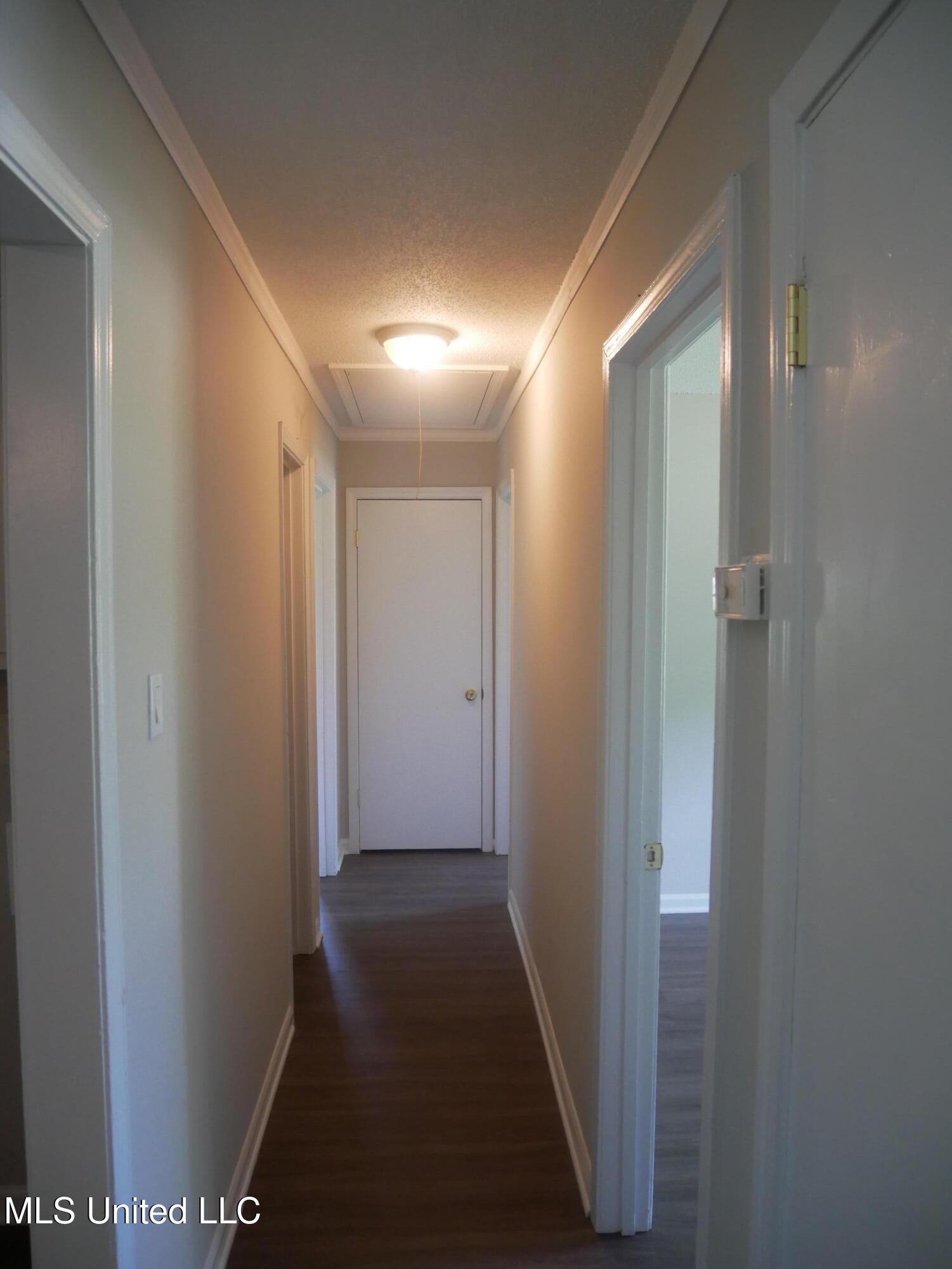 2011 Coral Hills Drive Property Photo 11