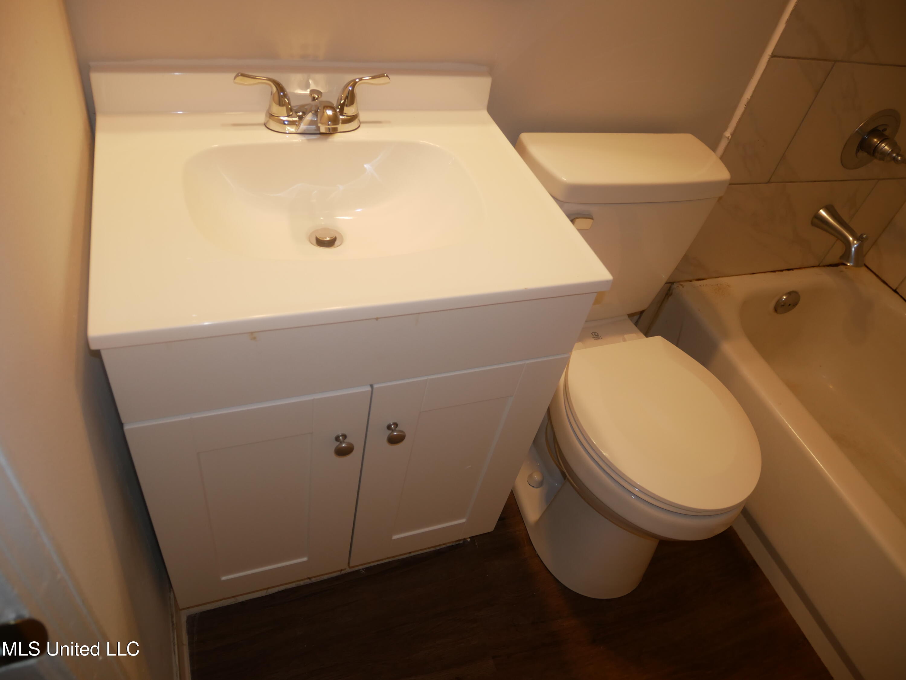 2011 Coral Hills Drive Property Photo 16