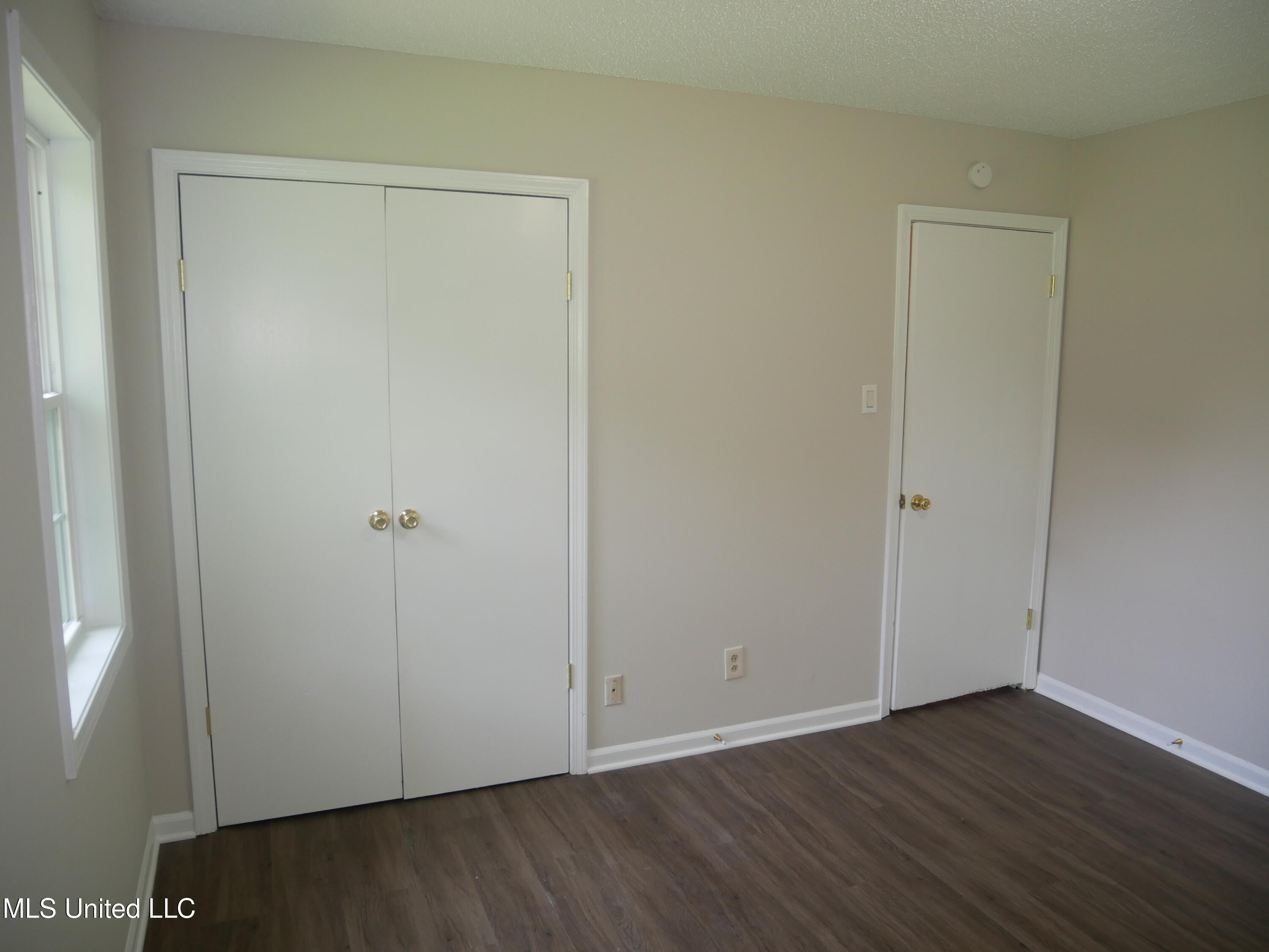 2011 Coral Hills Drive Property Photo 18