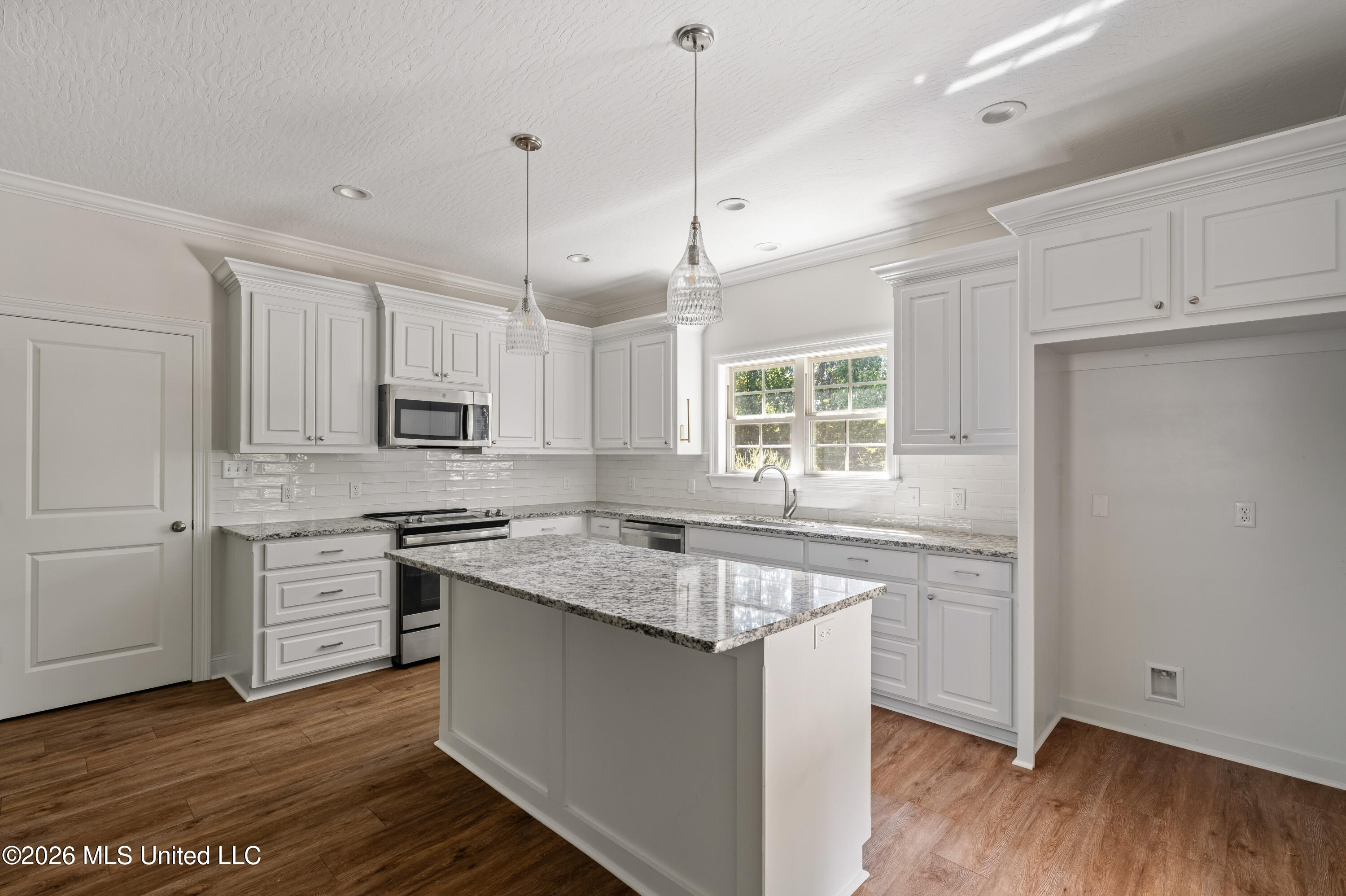 46 Canal Drive Property Photo 5