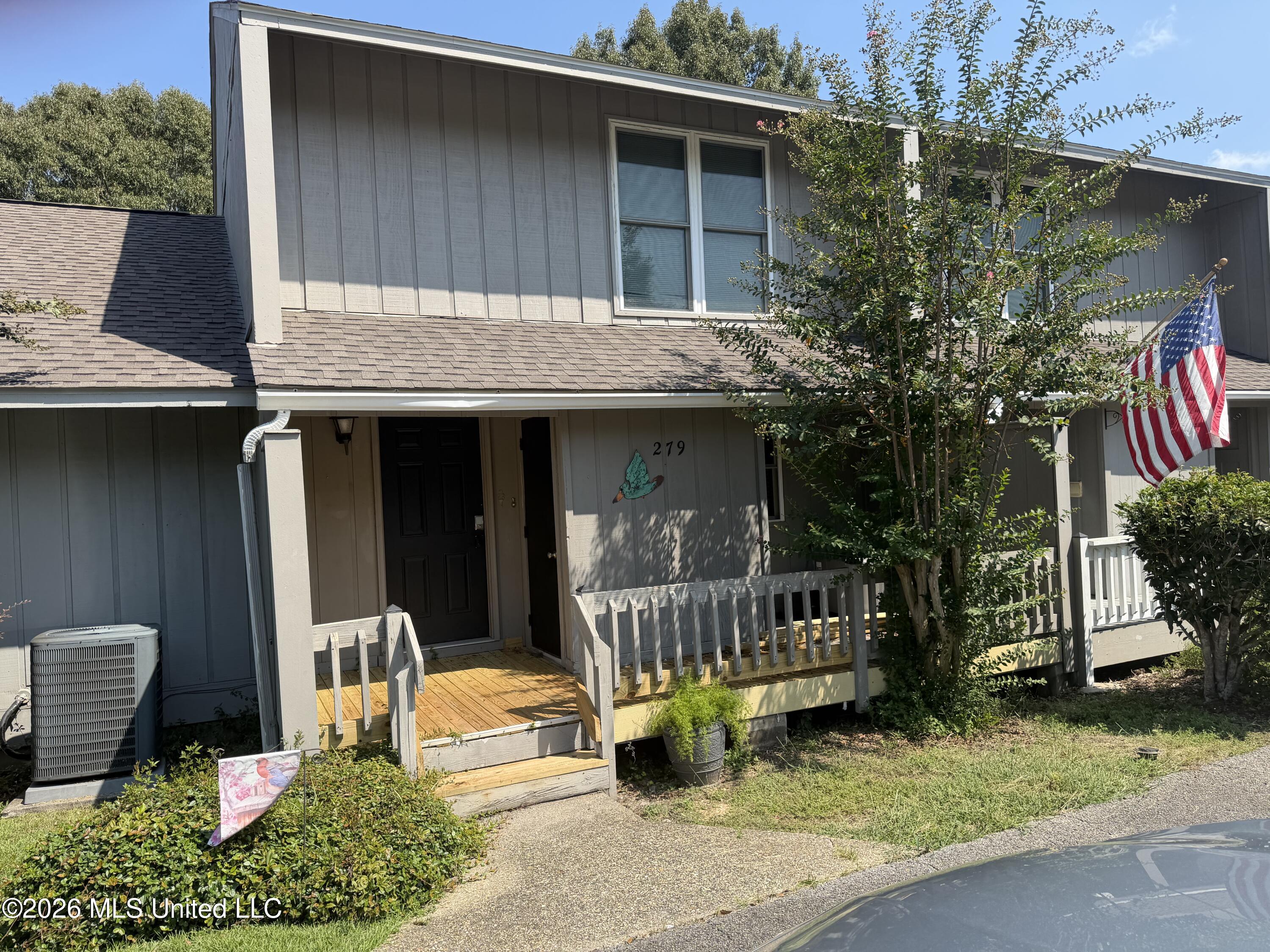 279 Highpoint Drive Property Photo 1