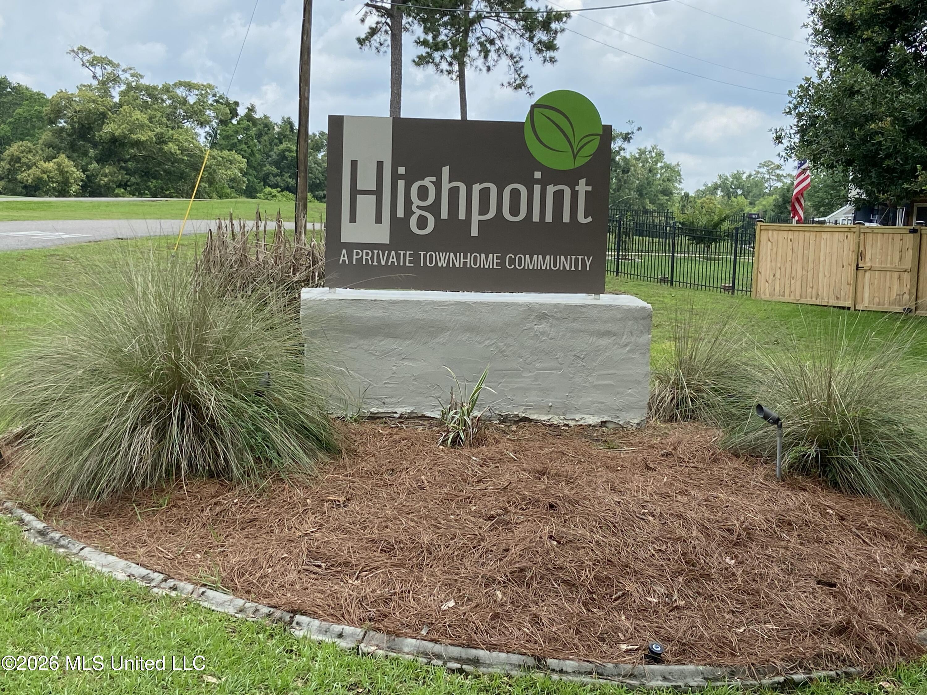 279 Highpoint Drive Property Photo 2