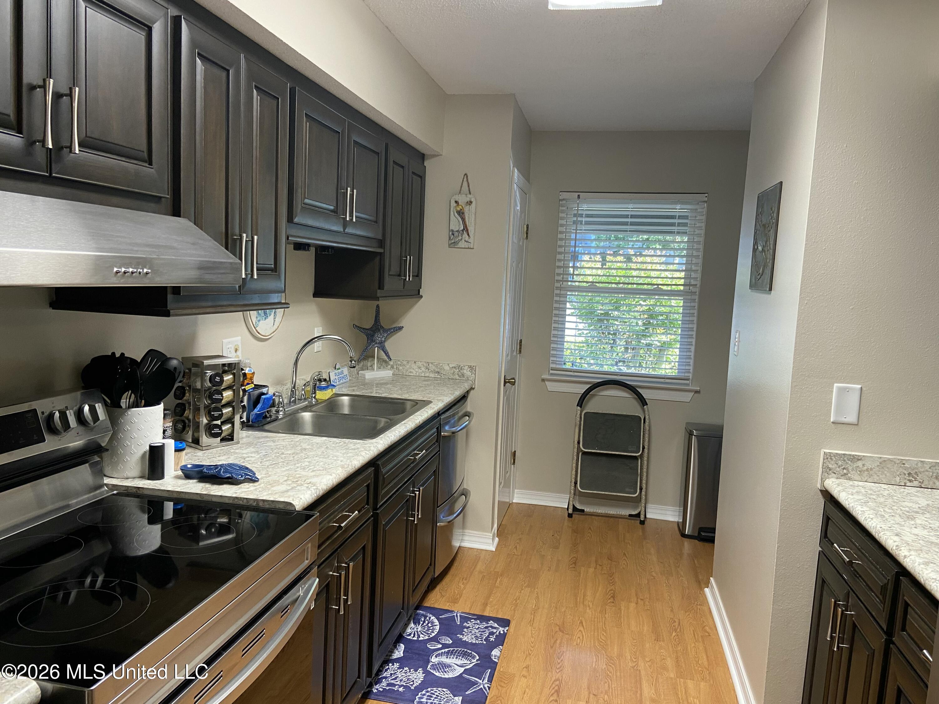 279 Highpoint Drive Property Photo 8