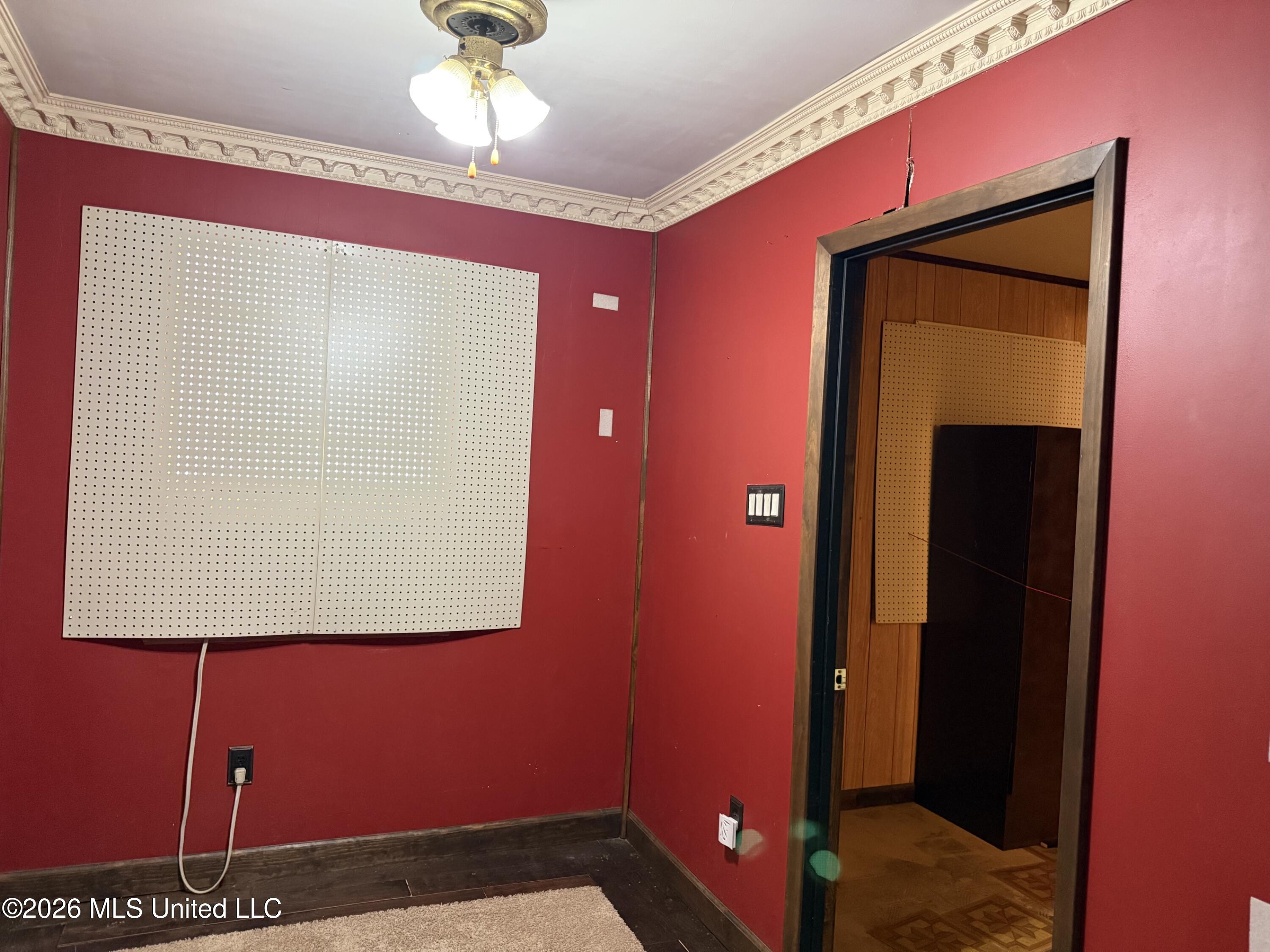 1616 Gibralter Drive Property Photo 5