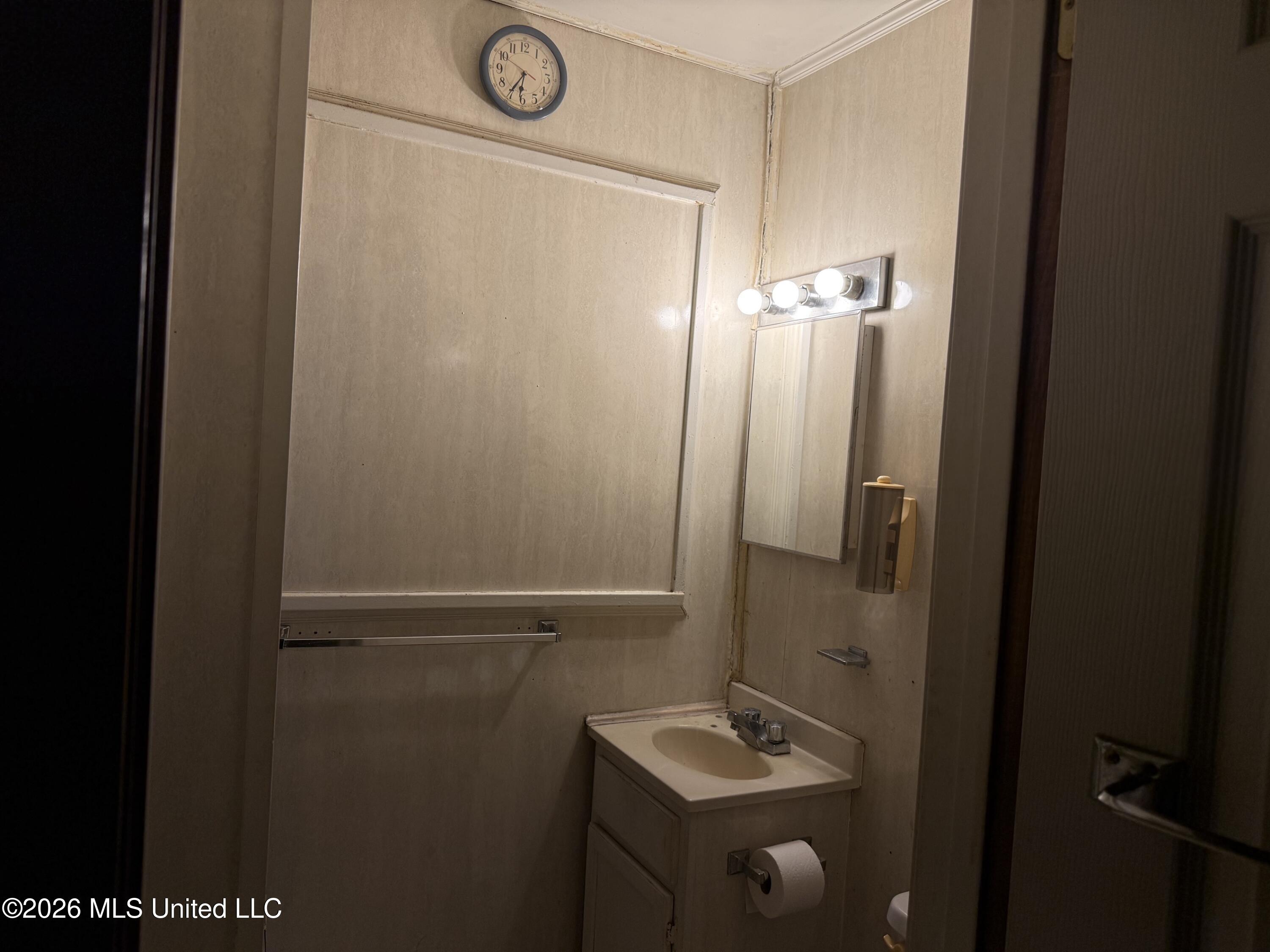 1616 Gibralter Drive Property Photo 6