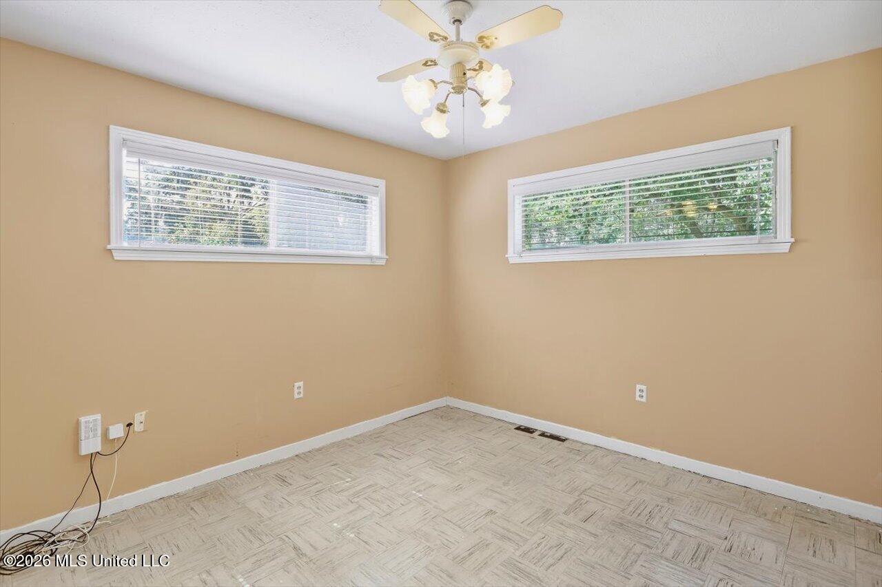 2141 Upper Drive Property Photo 15