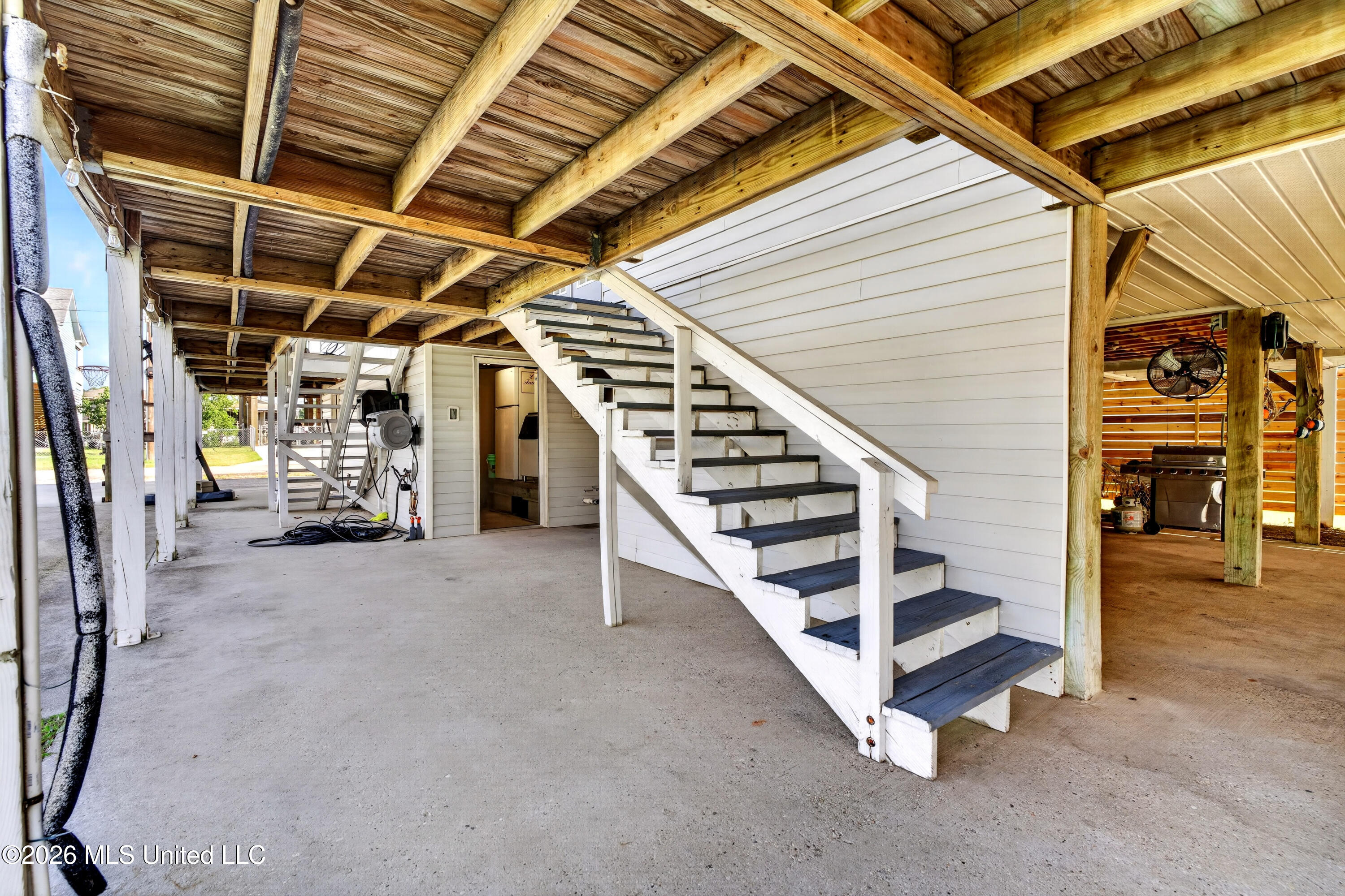 10017 Mississippi Street Property Photo 16