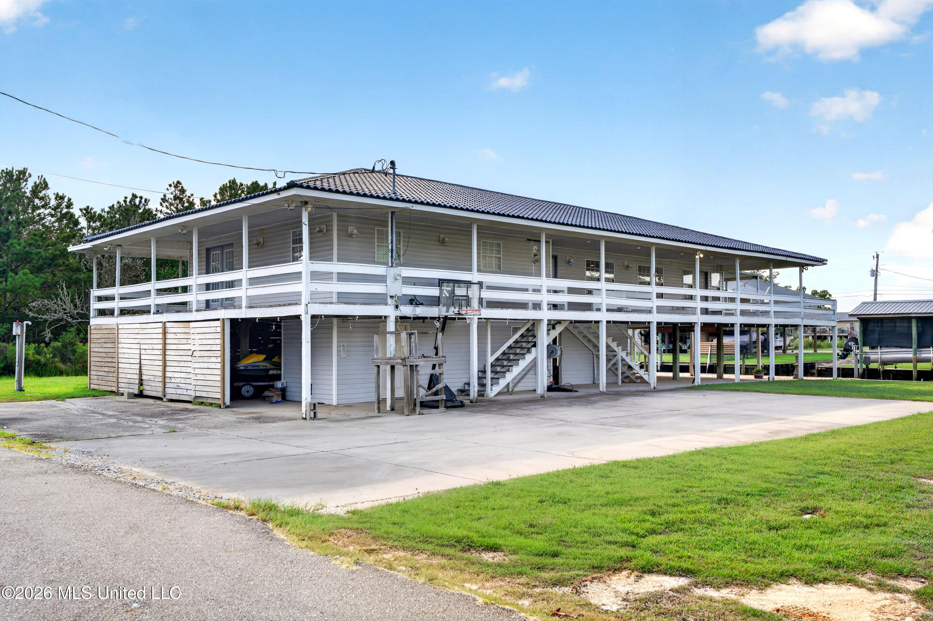 10017 Mississippi Street Property Photo 82