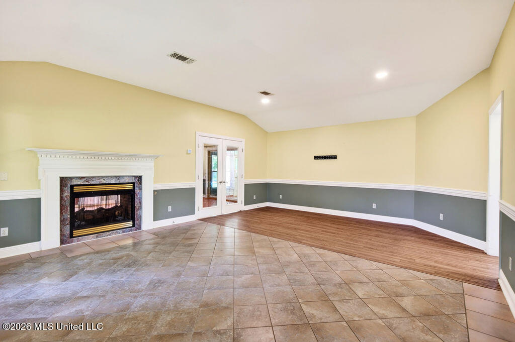 219 Tantallon Drive Property Photo 14
