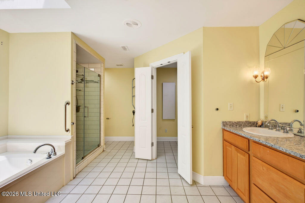 219 Tantallon Drive Property Photo 22