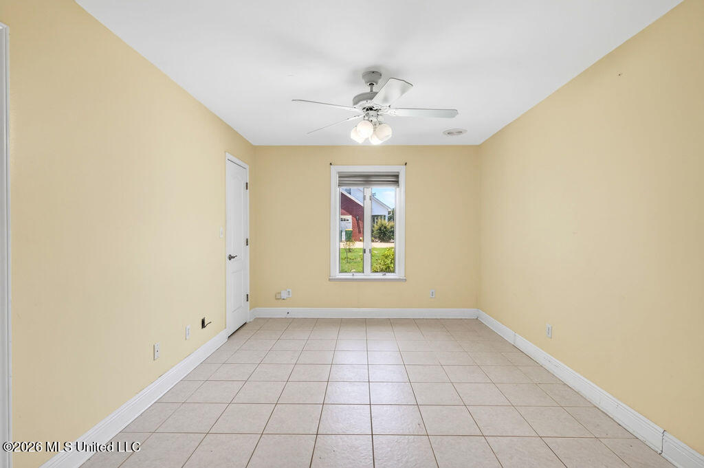 219 Tantallon Drive Property Photo 32