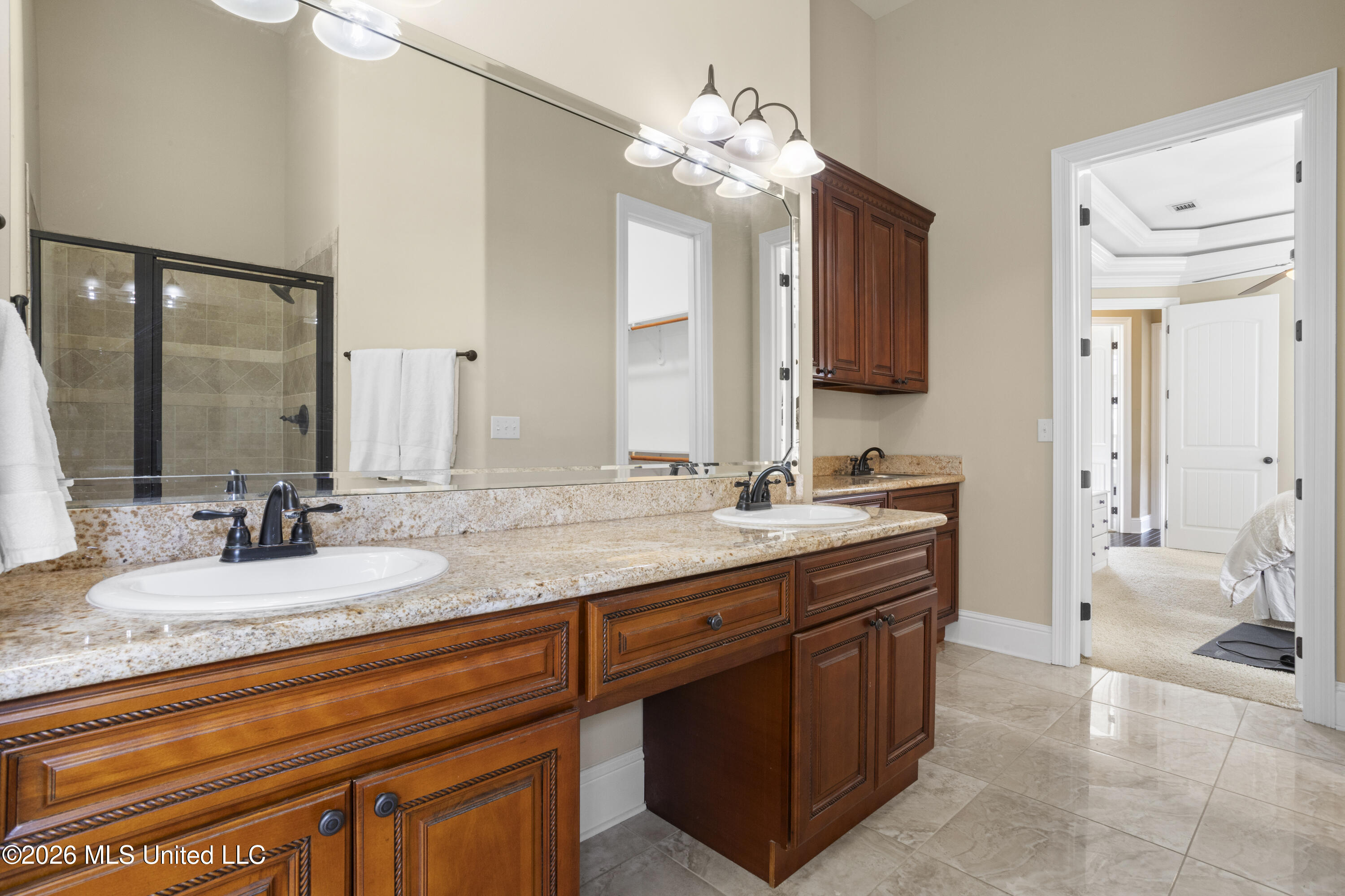 526 Palm Breeze Drive Property Photo 23