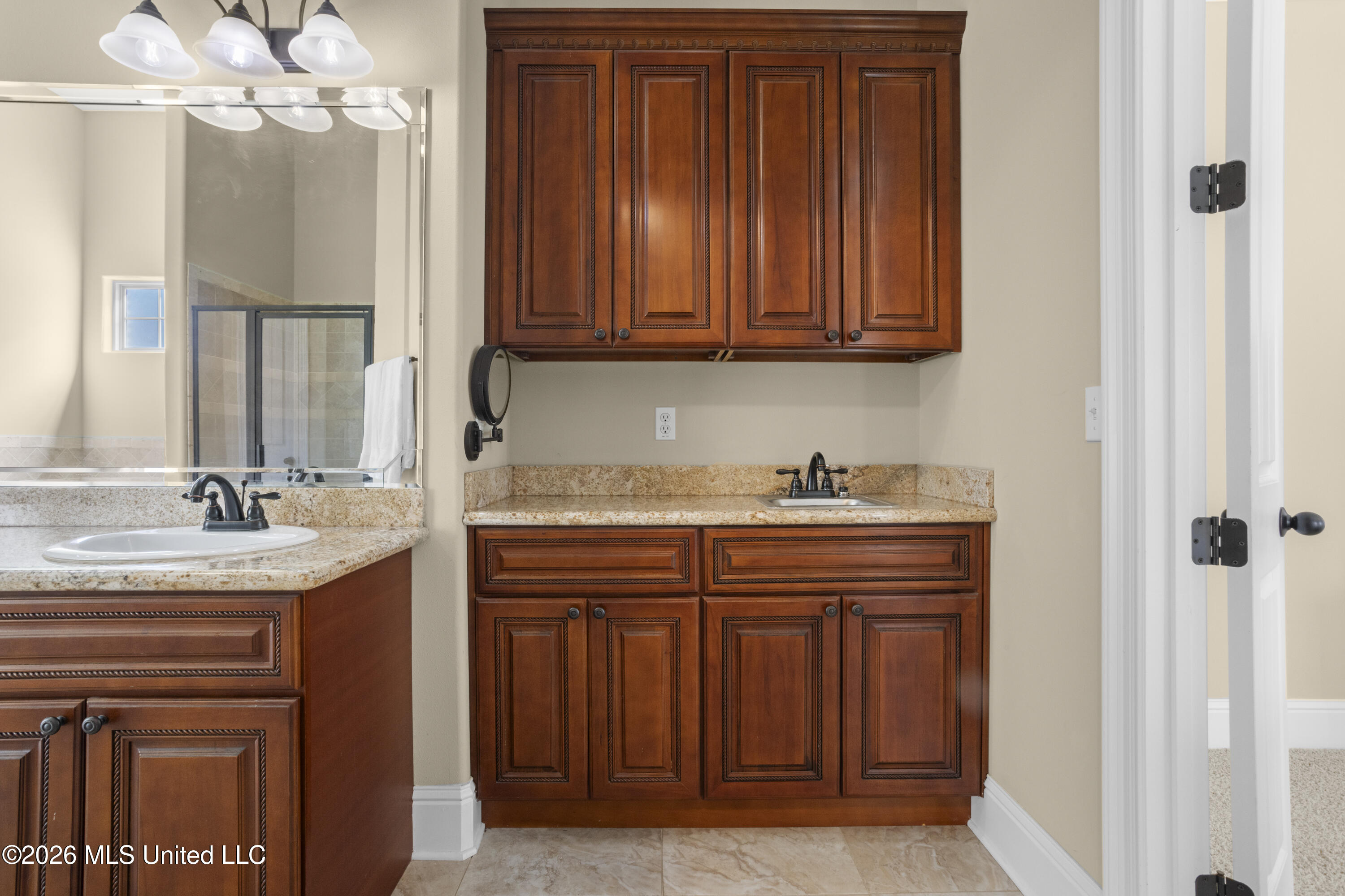 526 Palm Breeze Drive Property Photo 24