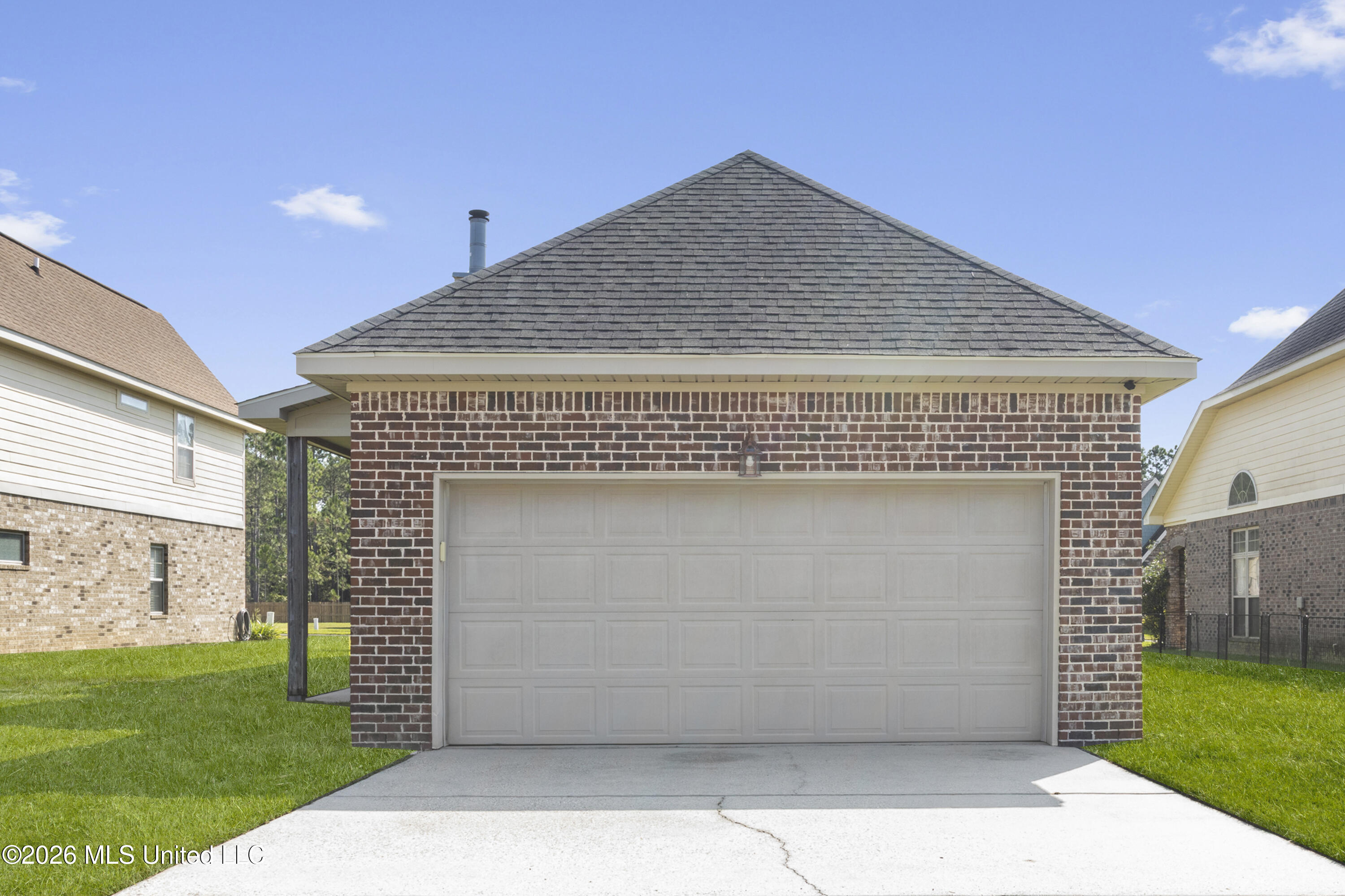 526 Palm Breeze Drive Property Photo 31