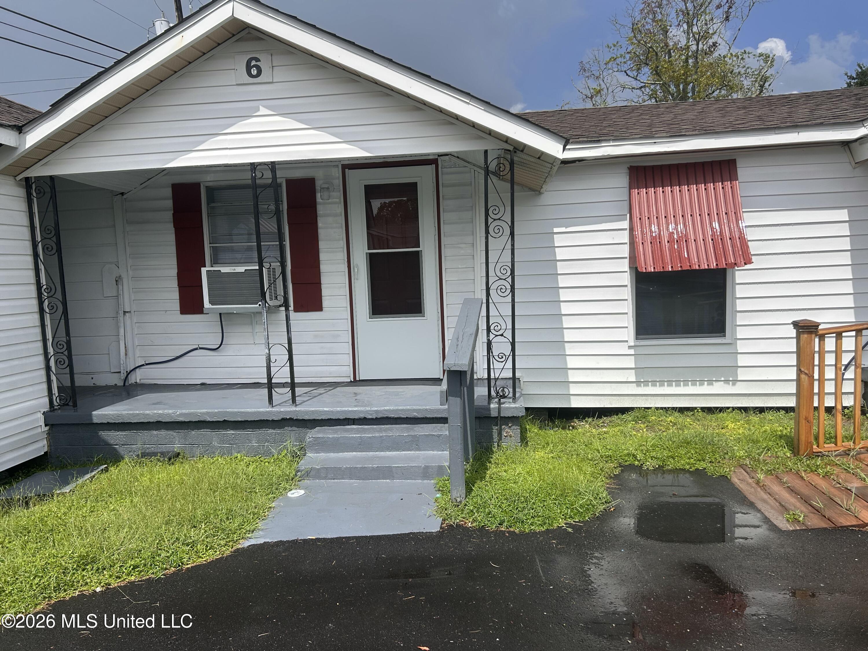 2524 28th Street Property Photo 1