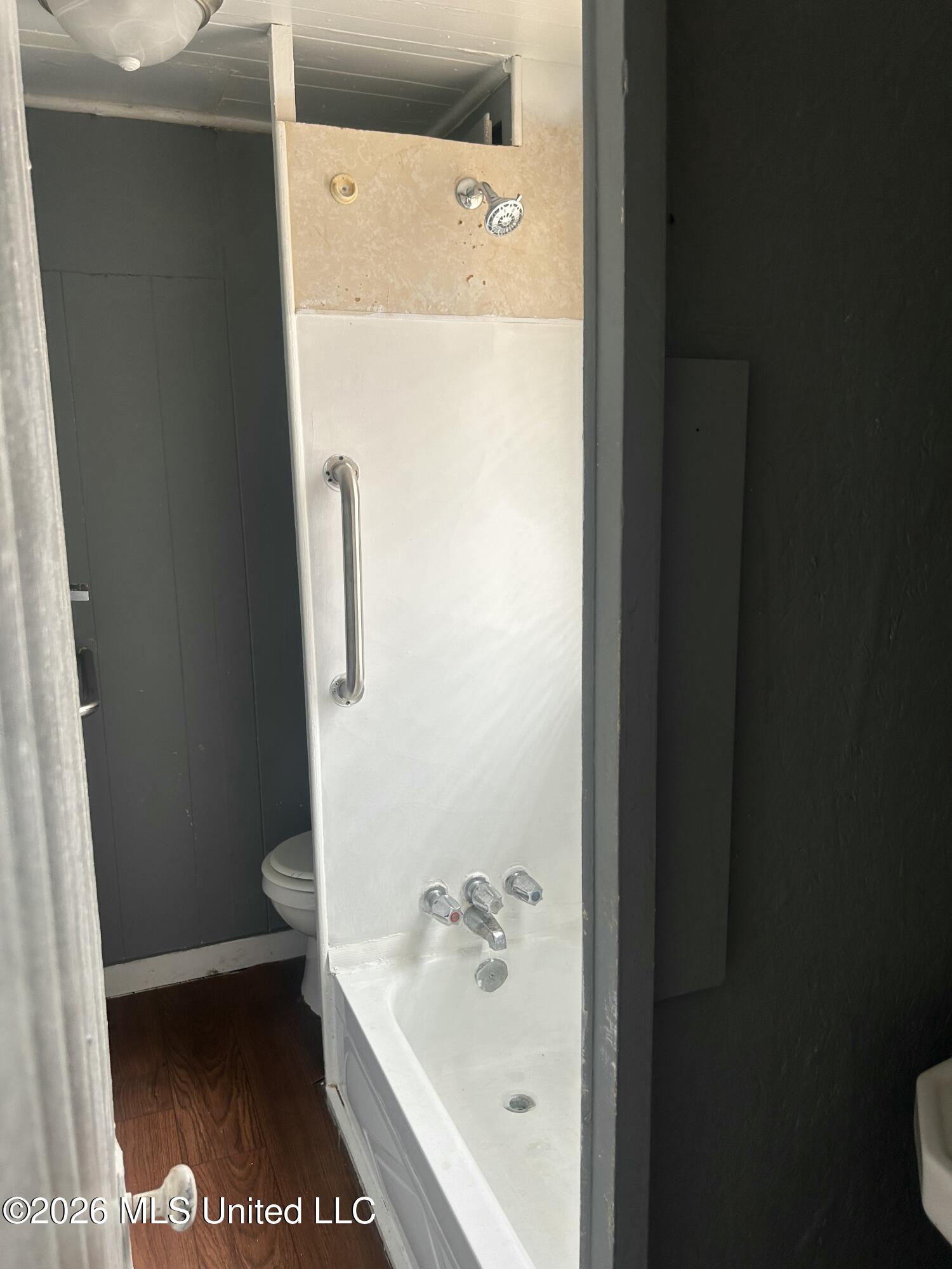 2524 28th Street Property Photo 5
