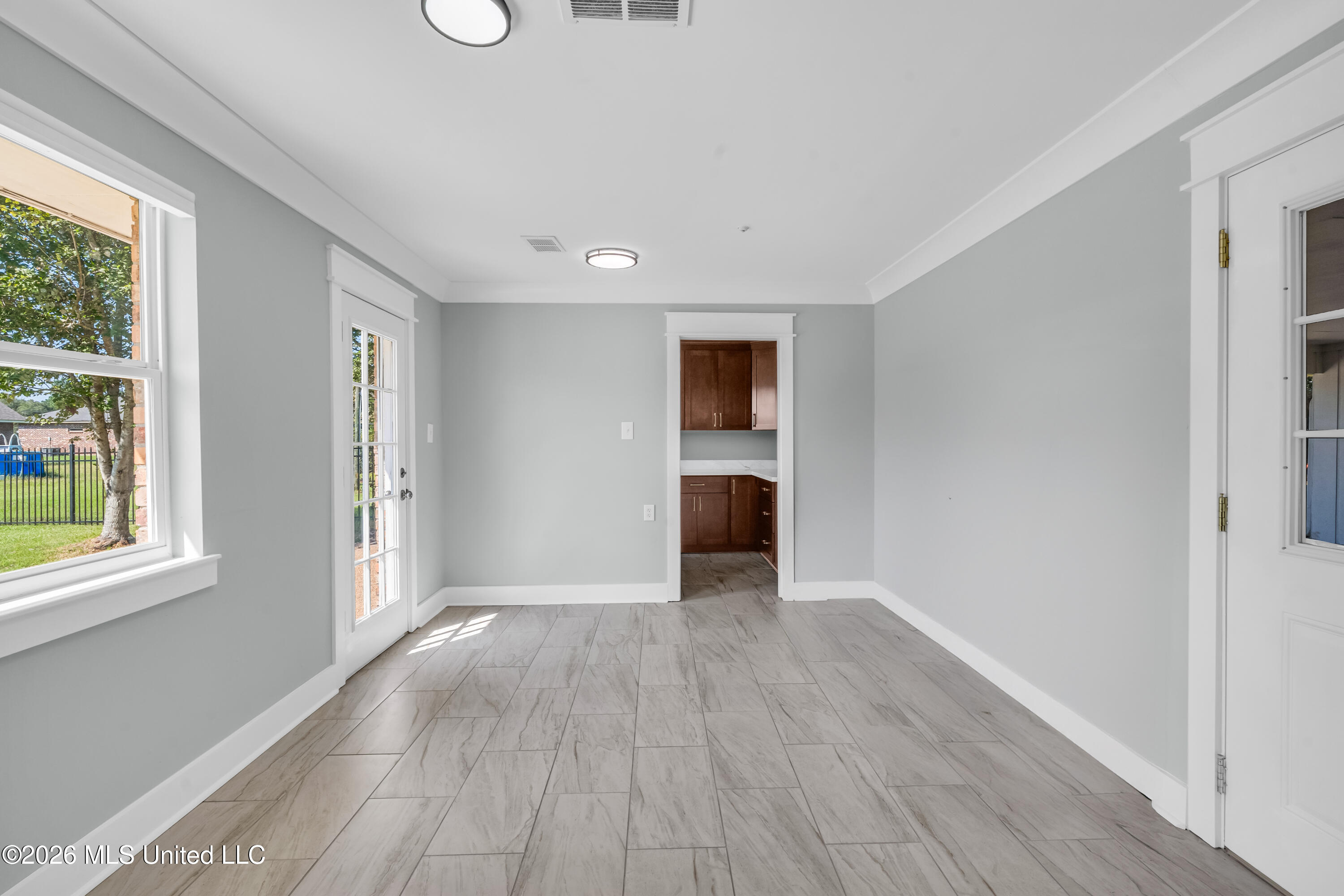 530 Bismark Street Property Photo 8