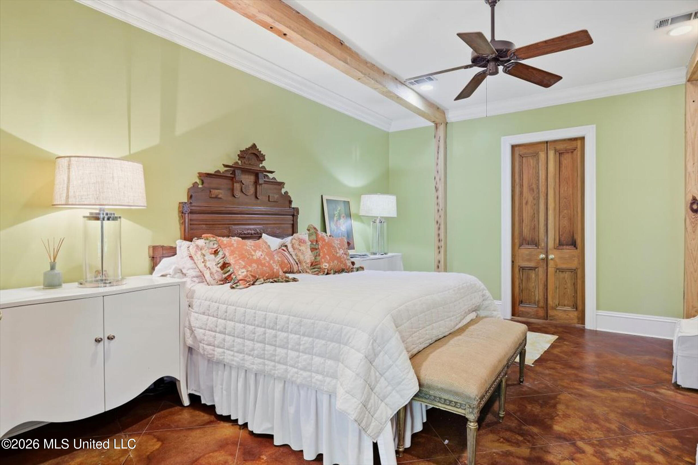 338 Hillview Drive Property Photo 20