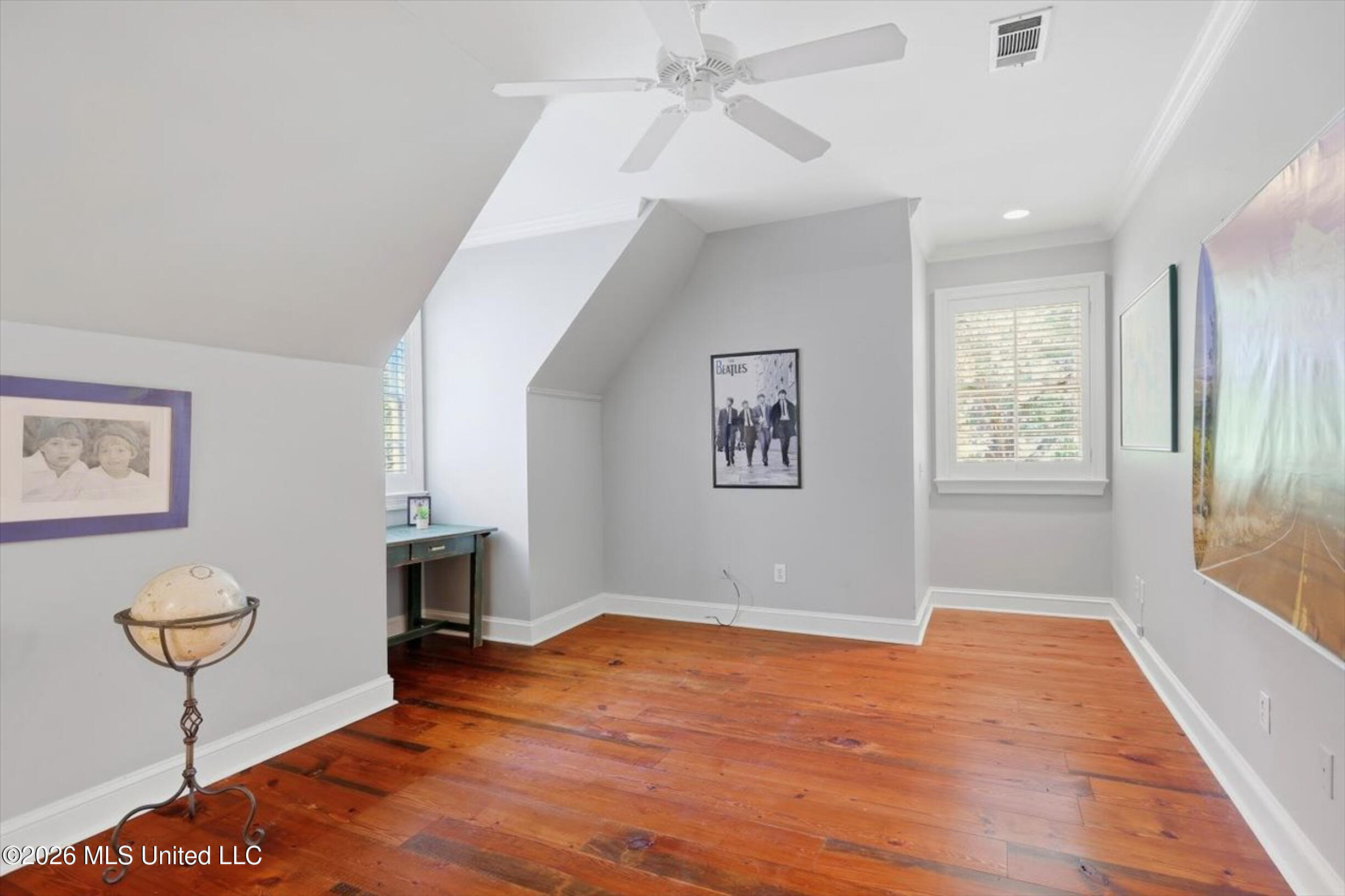 338 Hillview Drive Property Photo 24