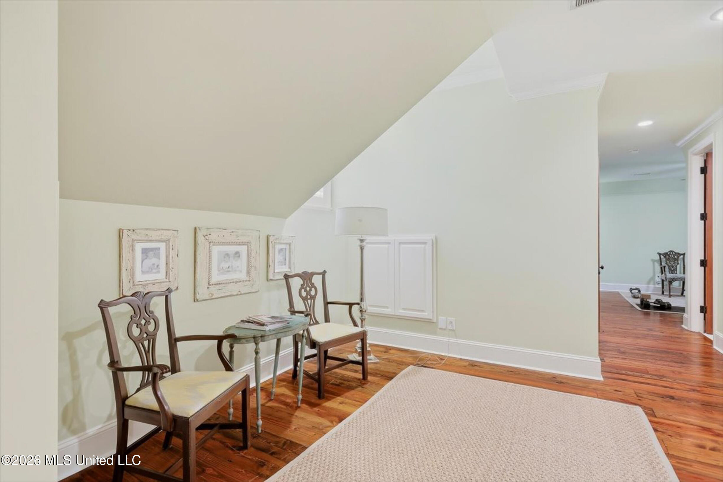 338 Hillview Drive Property Photo 28