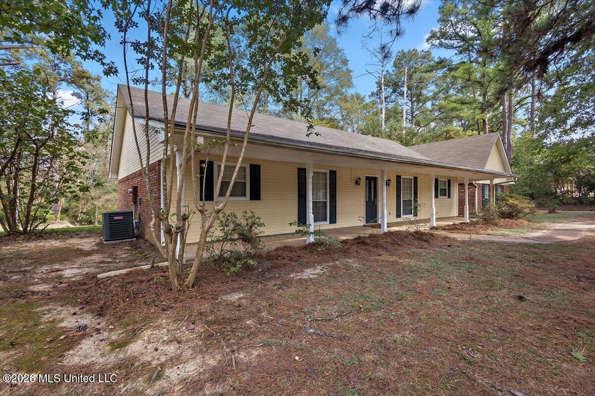 116 Sage Hills Drive Property Photo 2