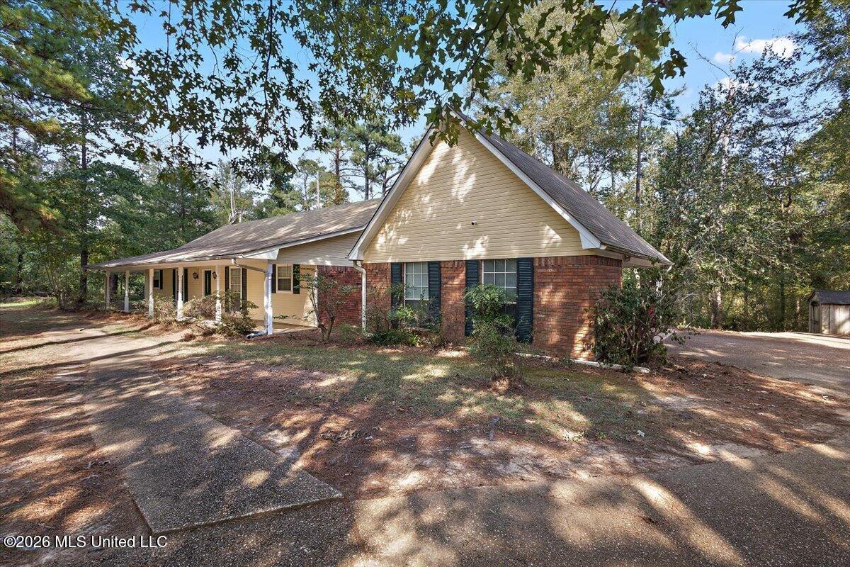 116 Sage Hills Drive Property Photo 3
