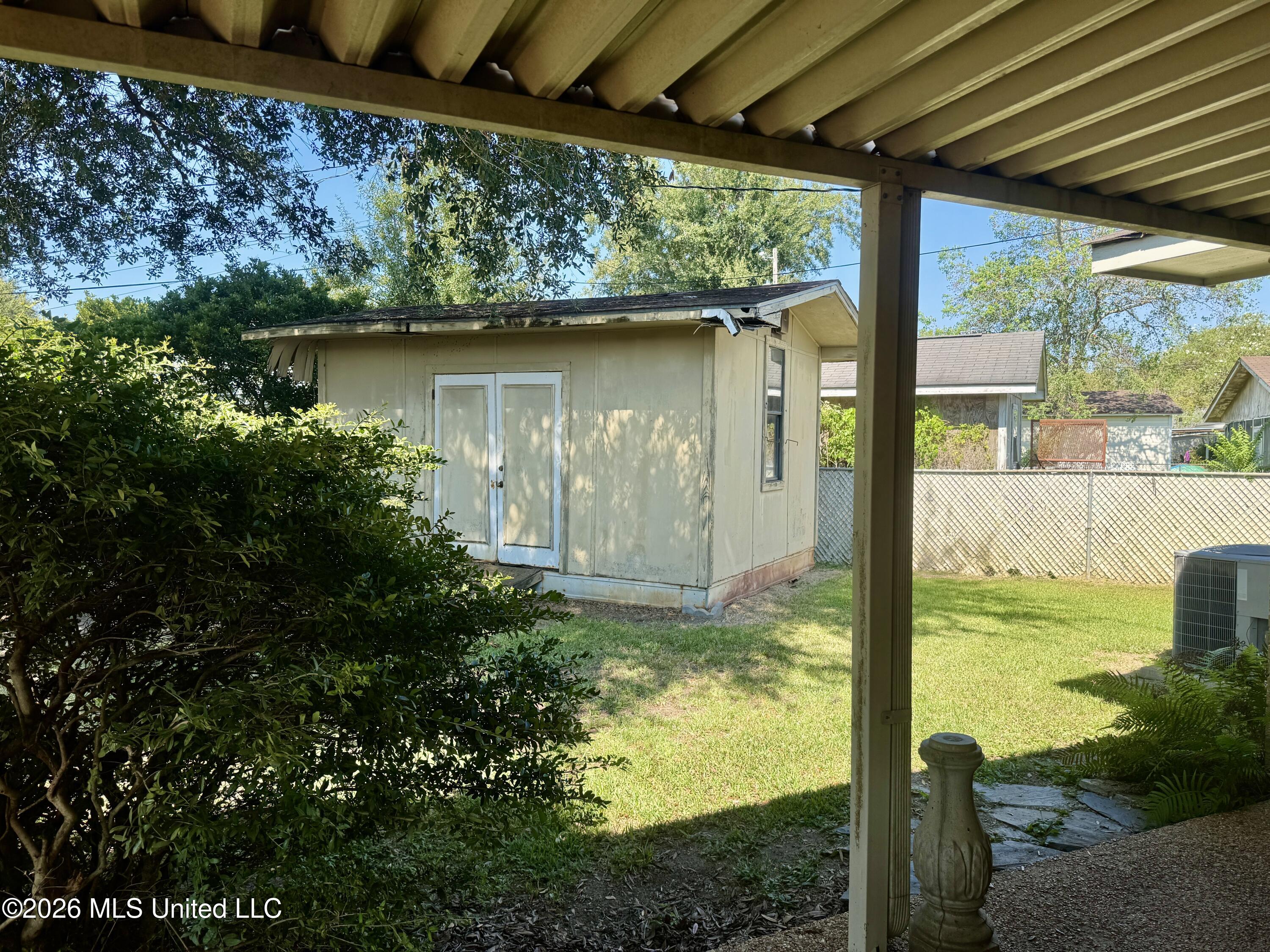 134 Lee Avenue Property Photo 38