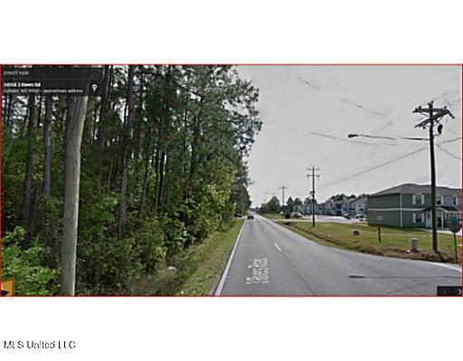 Three Rivers Road Property Photo 3
