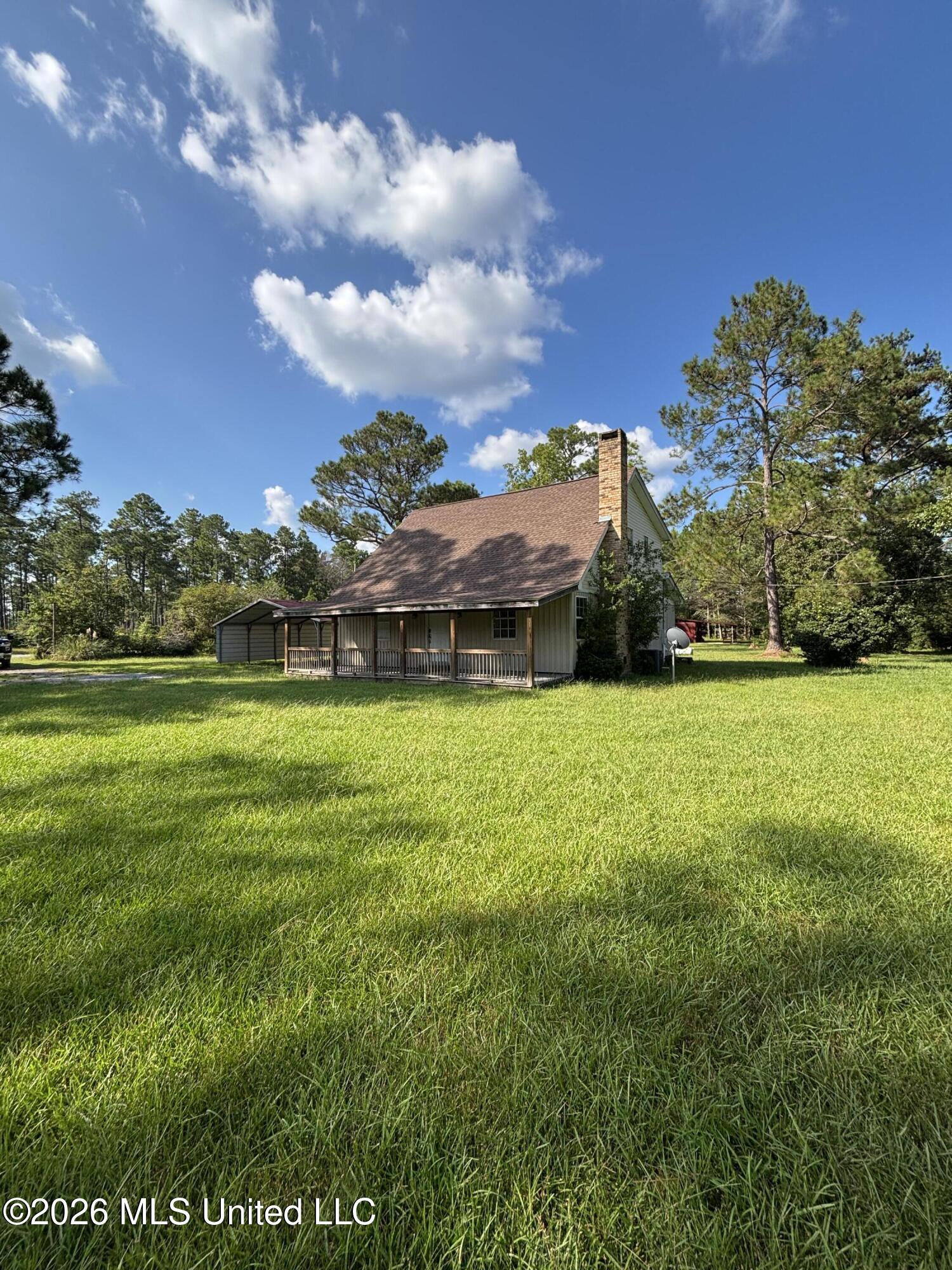 19416 Highway 15 Property Photo 5