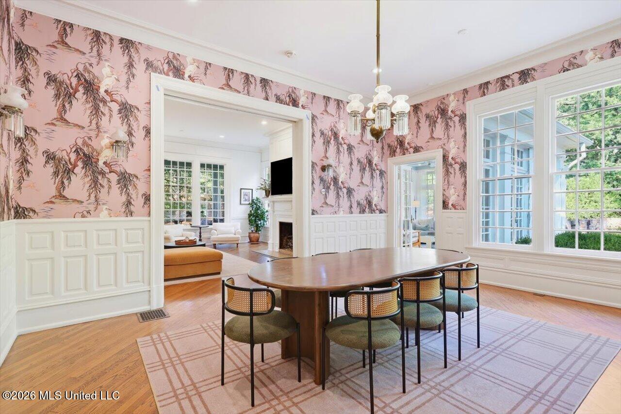 1025 Pinehurst Street Property Photo 24