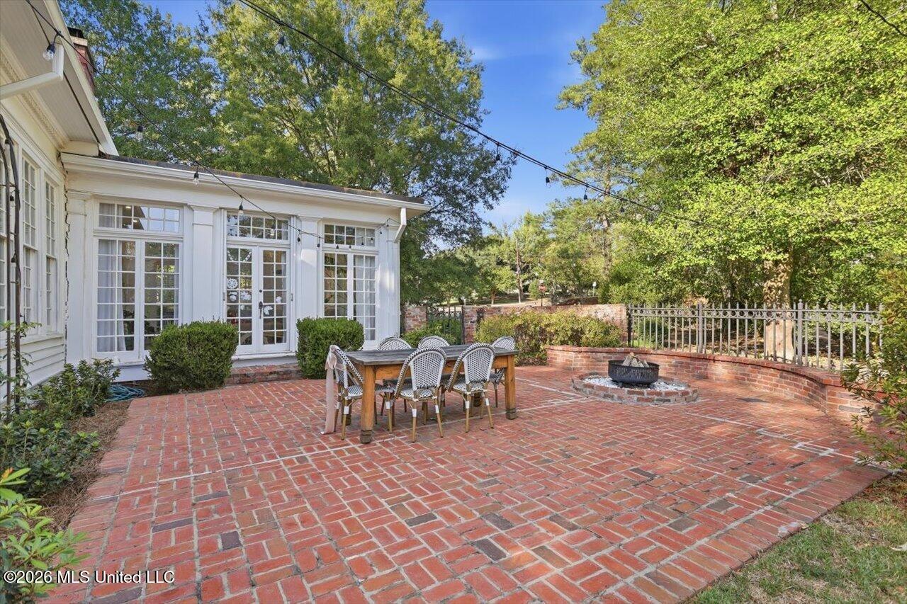 1025 Pinehurst Street Property Photo 36