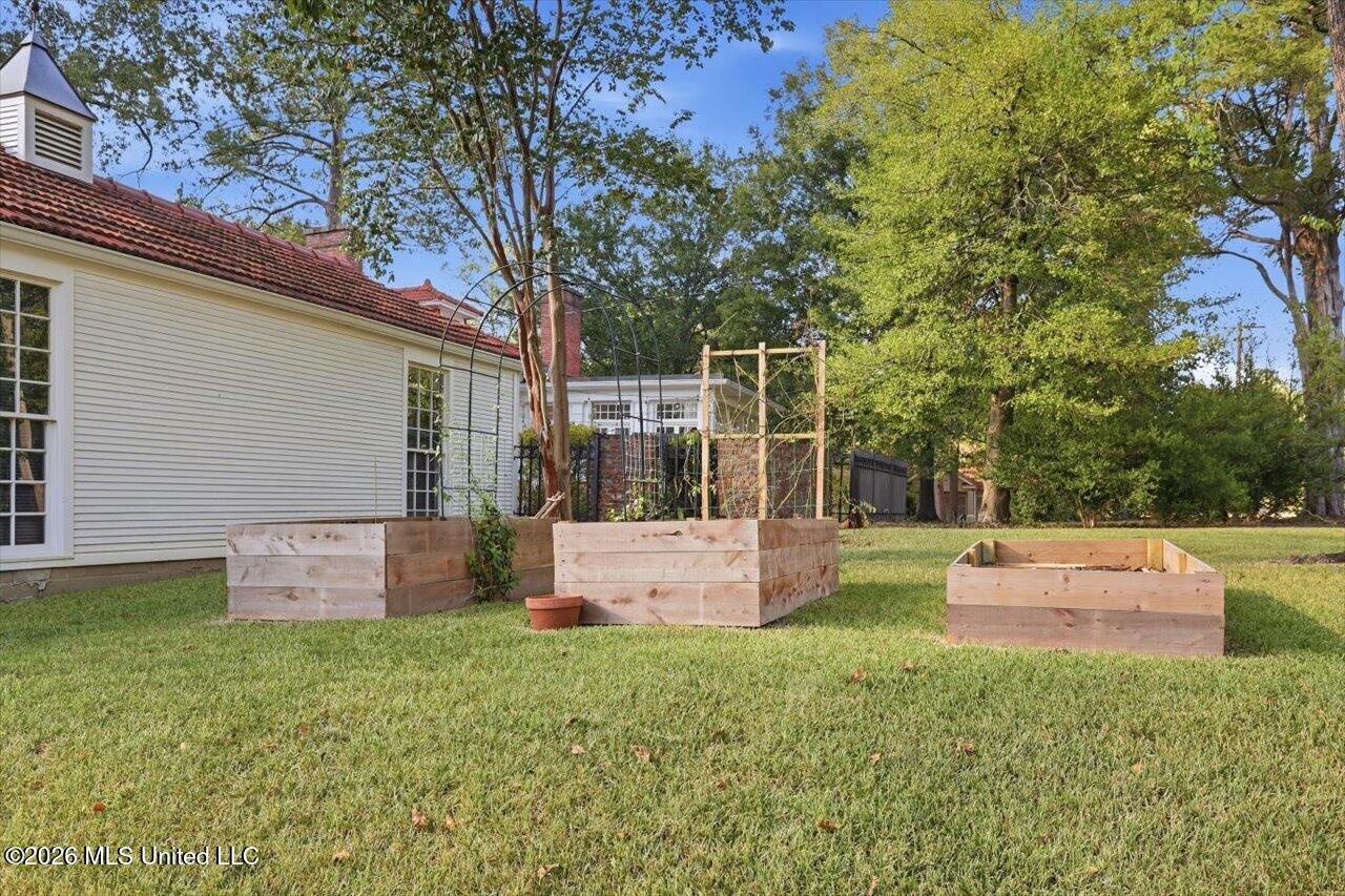 1025 Pinehurst Street Property Photo 46
