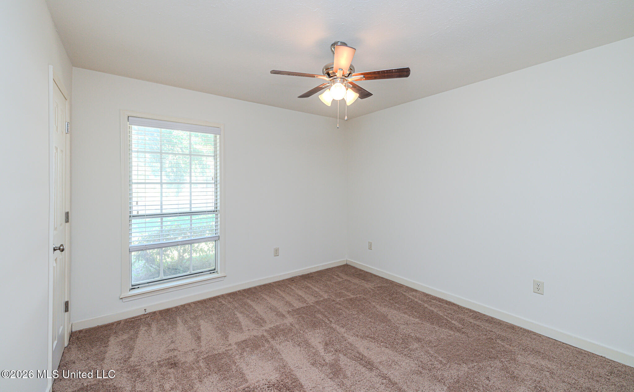 631 Live Oak Drive Property Photo 15