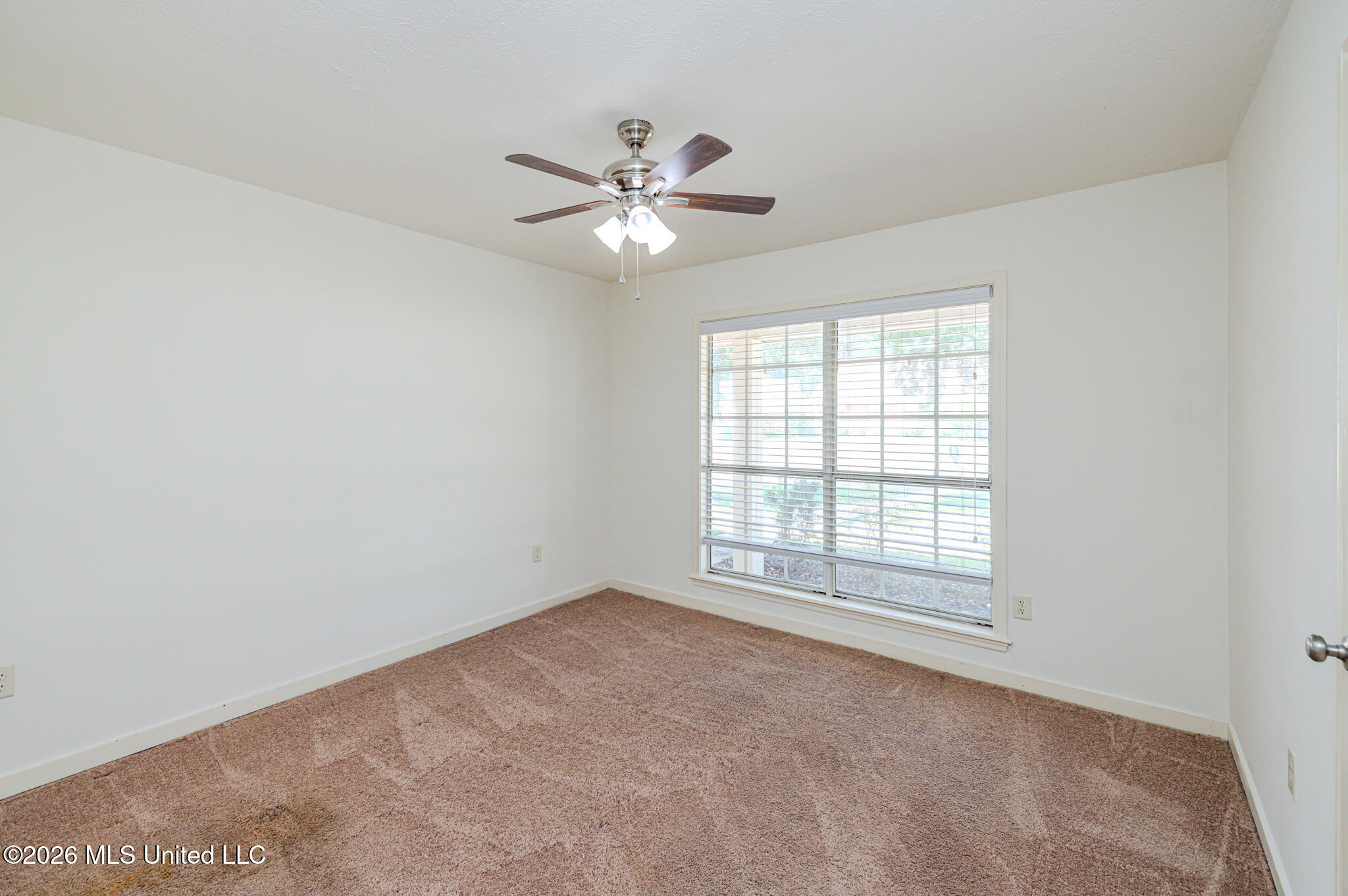 631 Live Oak Drive Property Photo 17
