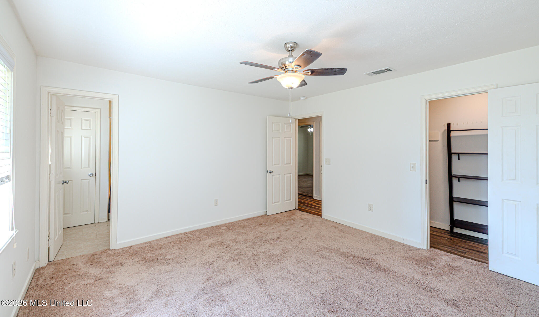 631 Live Oak Drive Property Photo 20