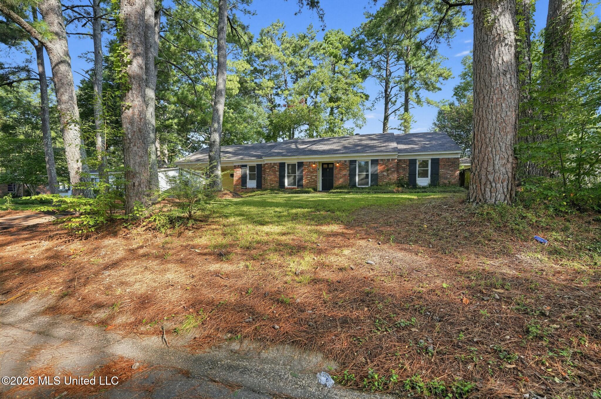 1013 Andover Street Property Photo 1