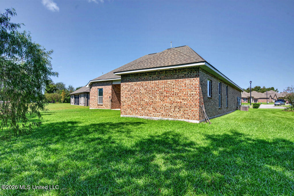 15034 Belhaven Street Property Photo 33