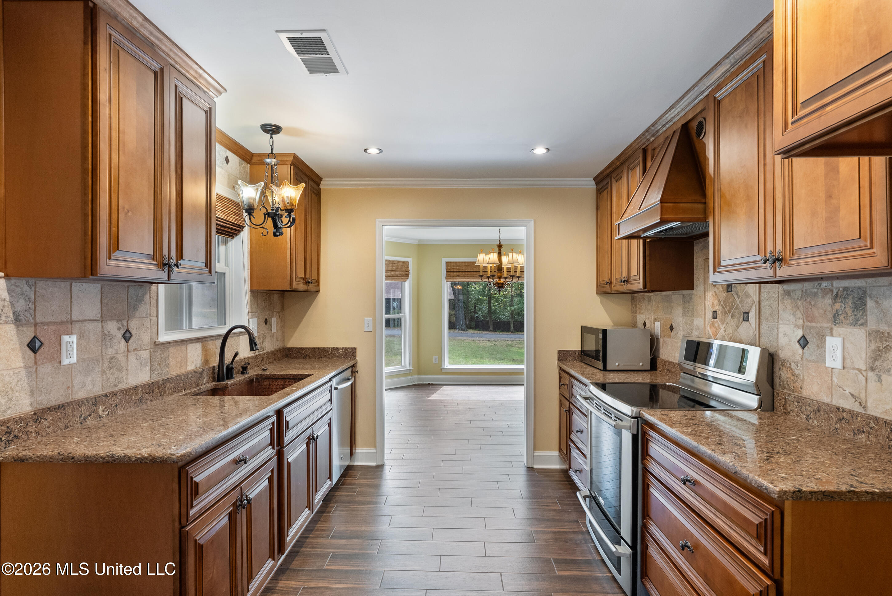 4042 Huron Court Property Photo 14