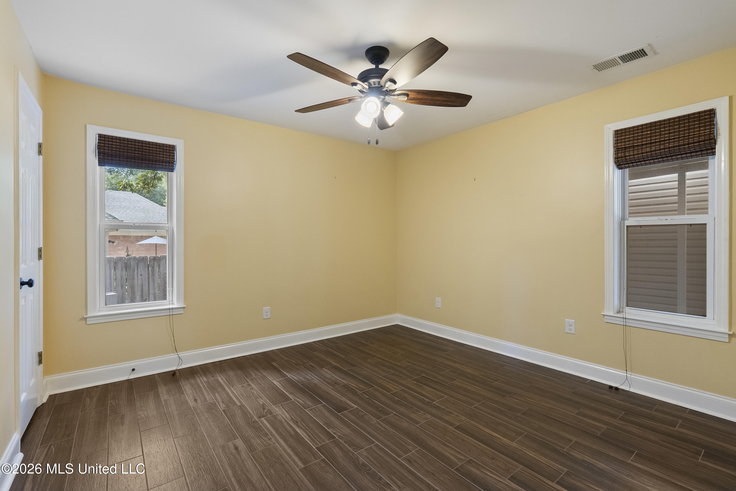 4042 Huron Court Property Photo 18