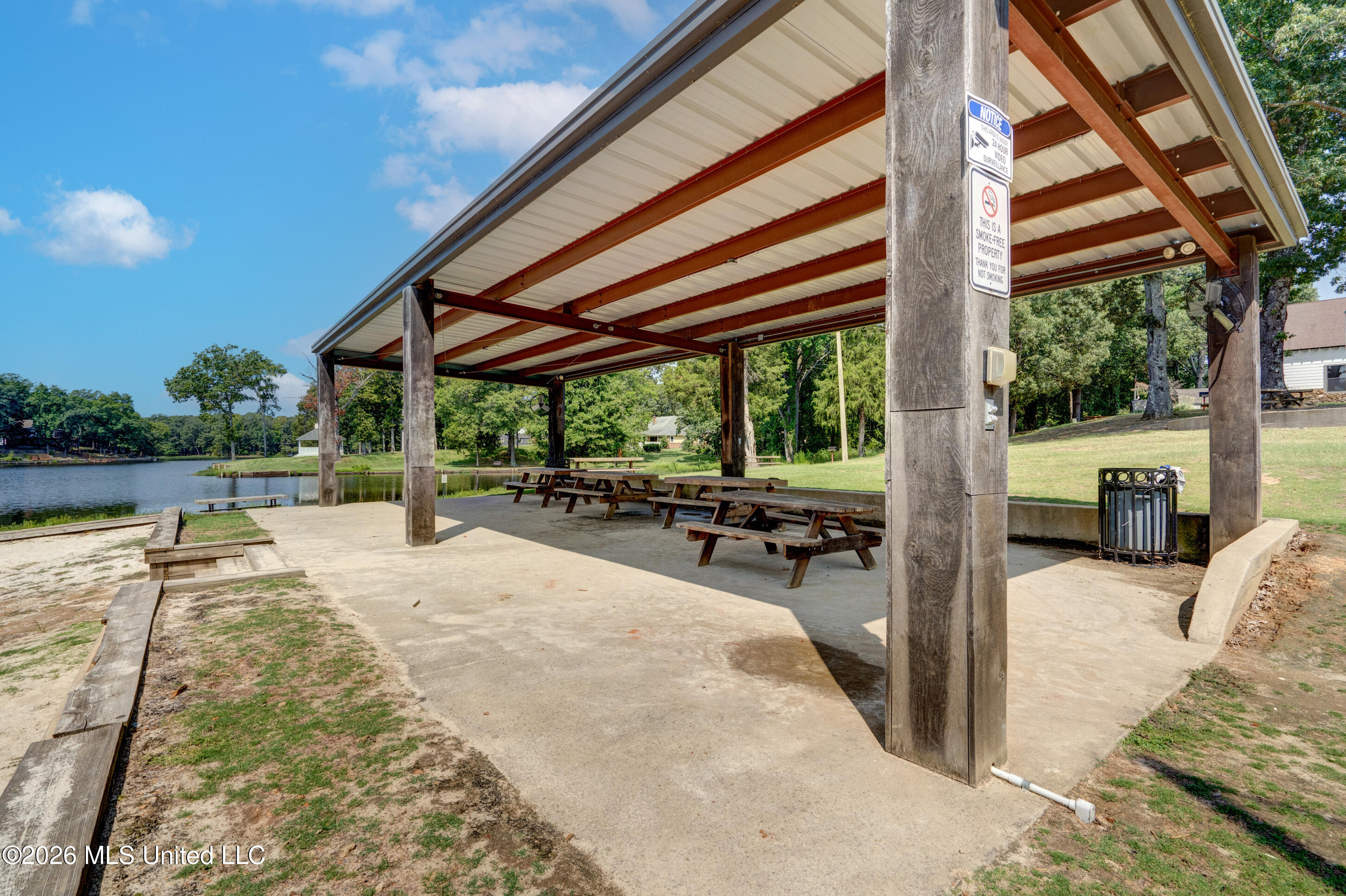 4042 Huron Court Property Photo 42
