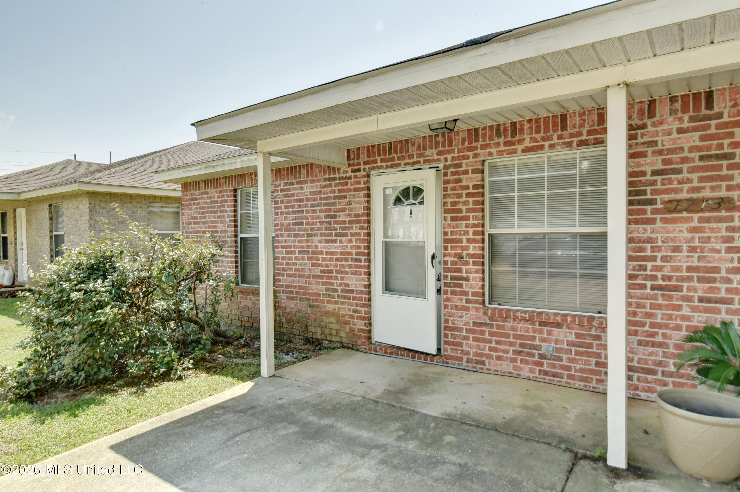 1713 Stevens Street Property Photo 3