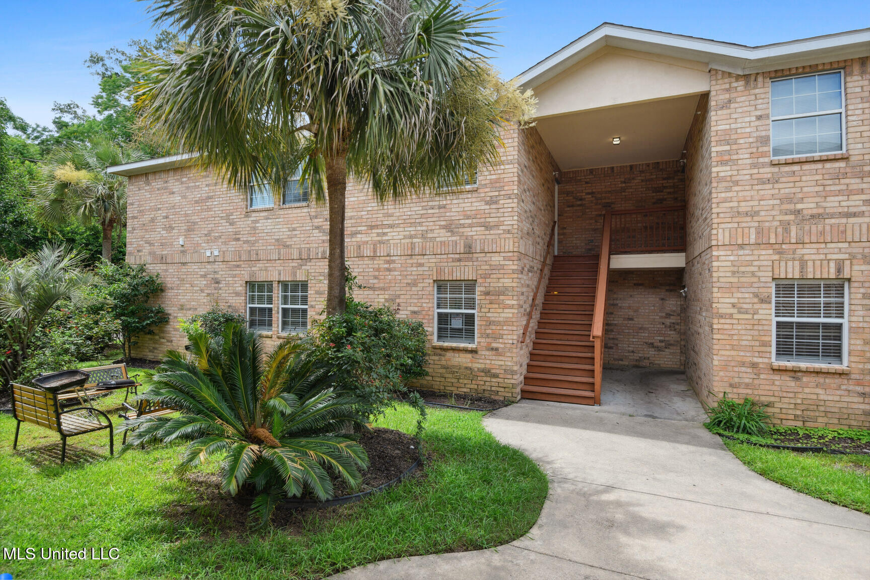 477 Tegarden Road Property Photo 1