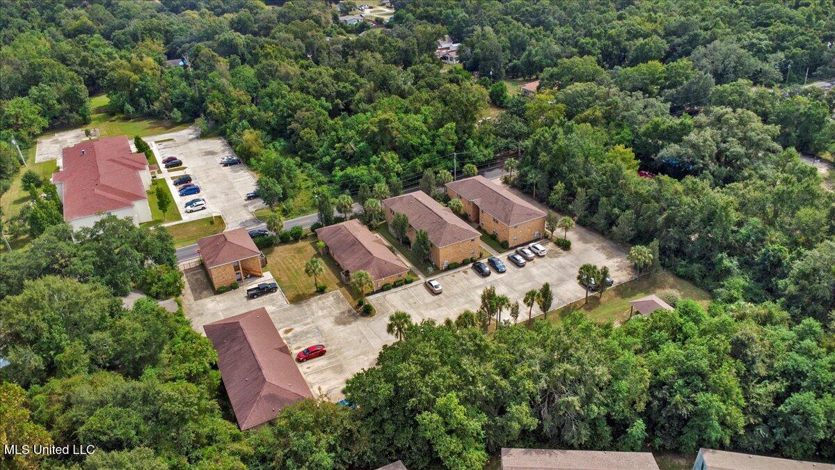 477 Tegarden Road Property Photo 8
