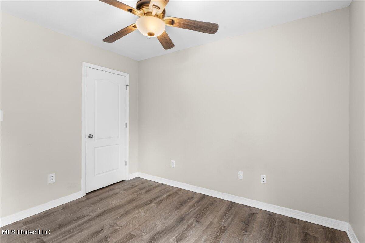 477 Tegarden Road Property Photo 30
