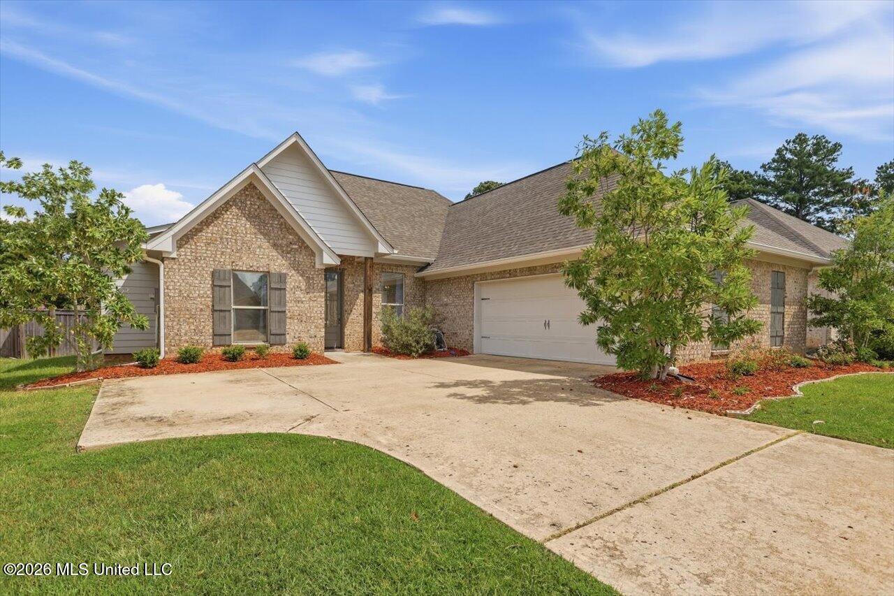 156 Magnolia Place Circle Property Photo 1